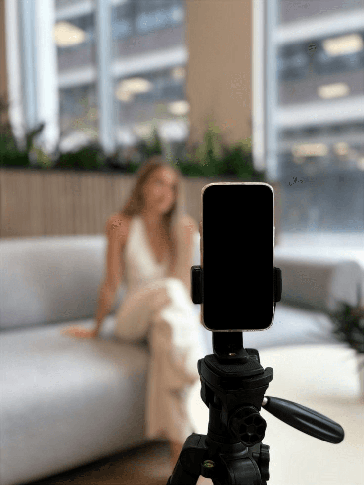 Integration performance stats for Nuvio, Klyra, and Veltix with percentage changes.