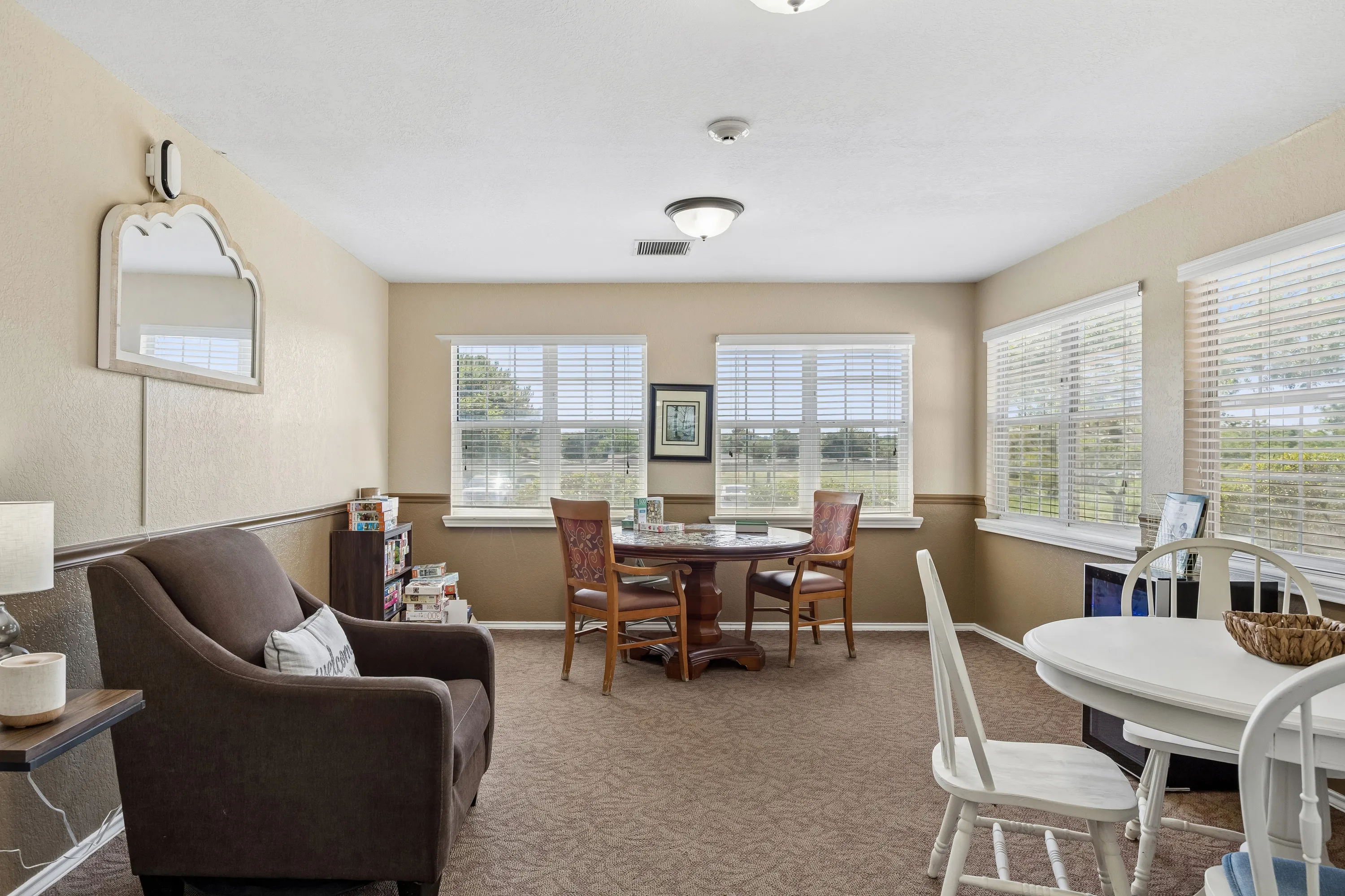 Hoyt Court community photo 6