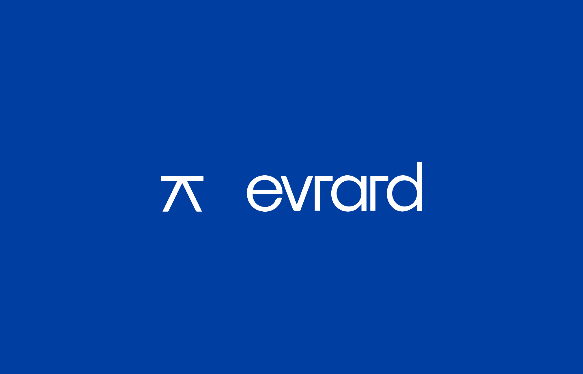 Logo de Evrard avec fond bleu et texte blanc