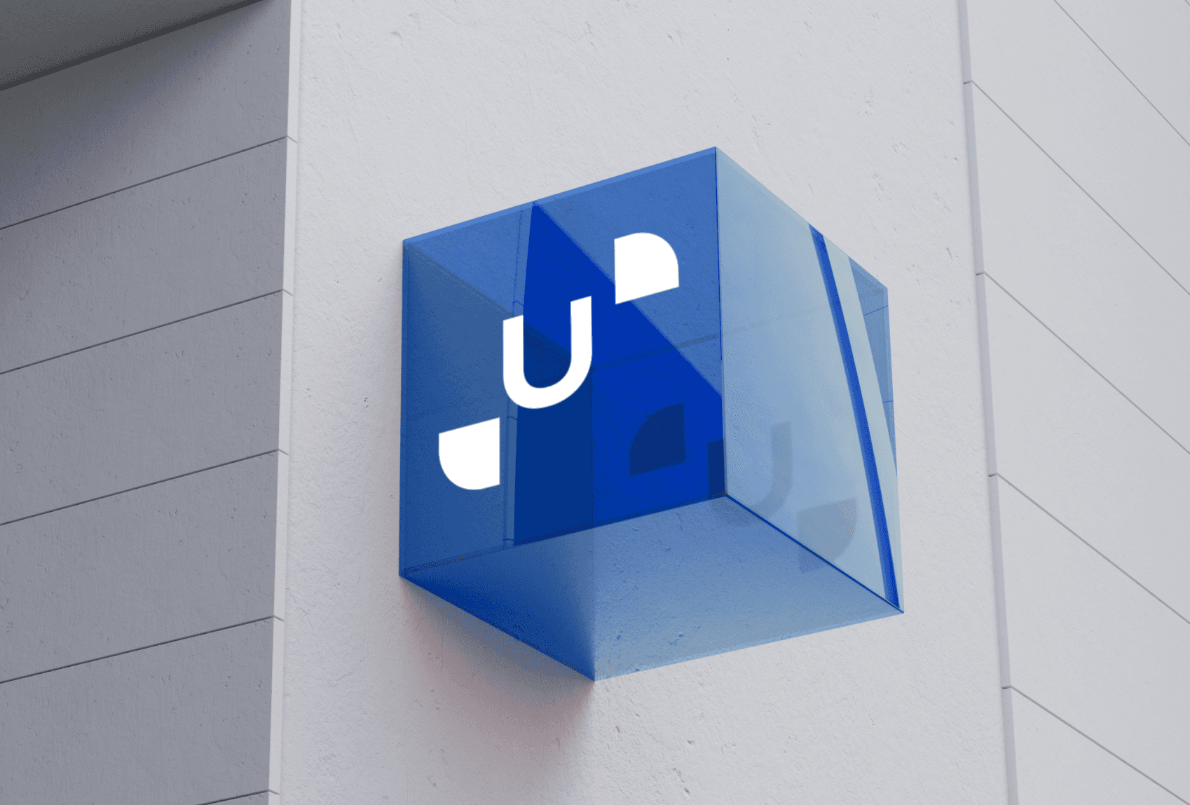 Logotipo formado por las palabras weuta en blanco sobre fondo naranja corporativo.