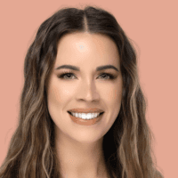 Lauren Lavender, CMO at HelloPrenup