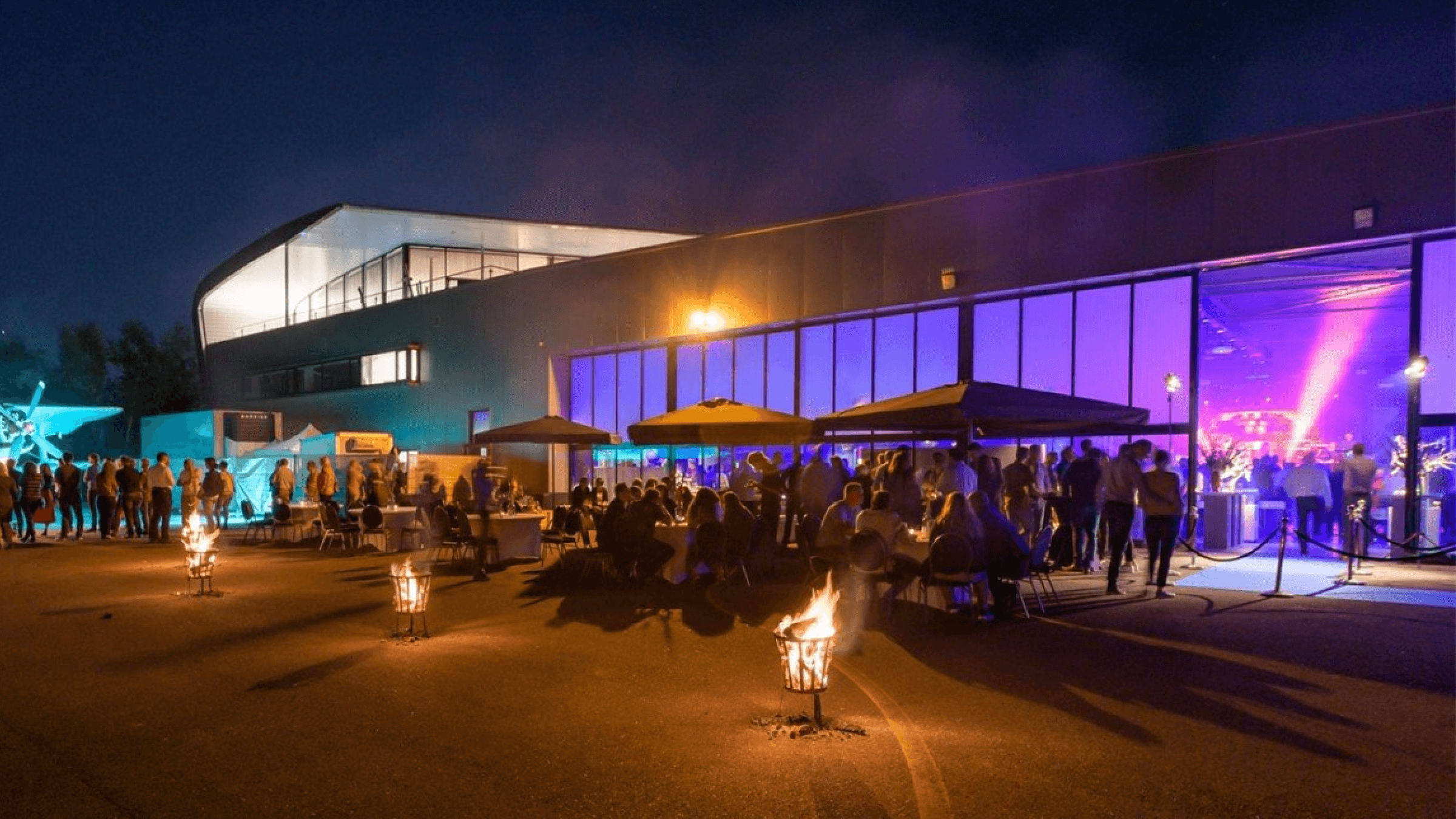 hangar-light-outside-rectangle