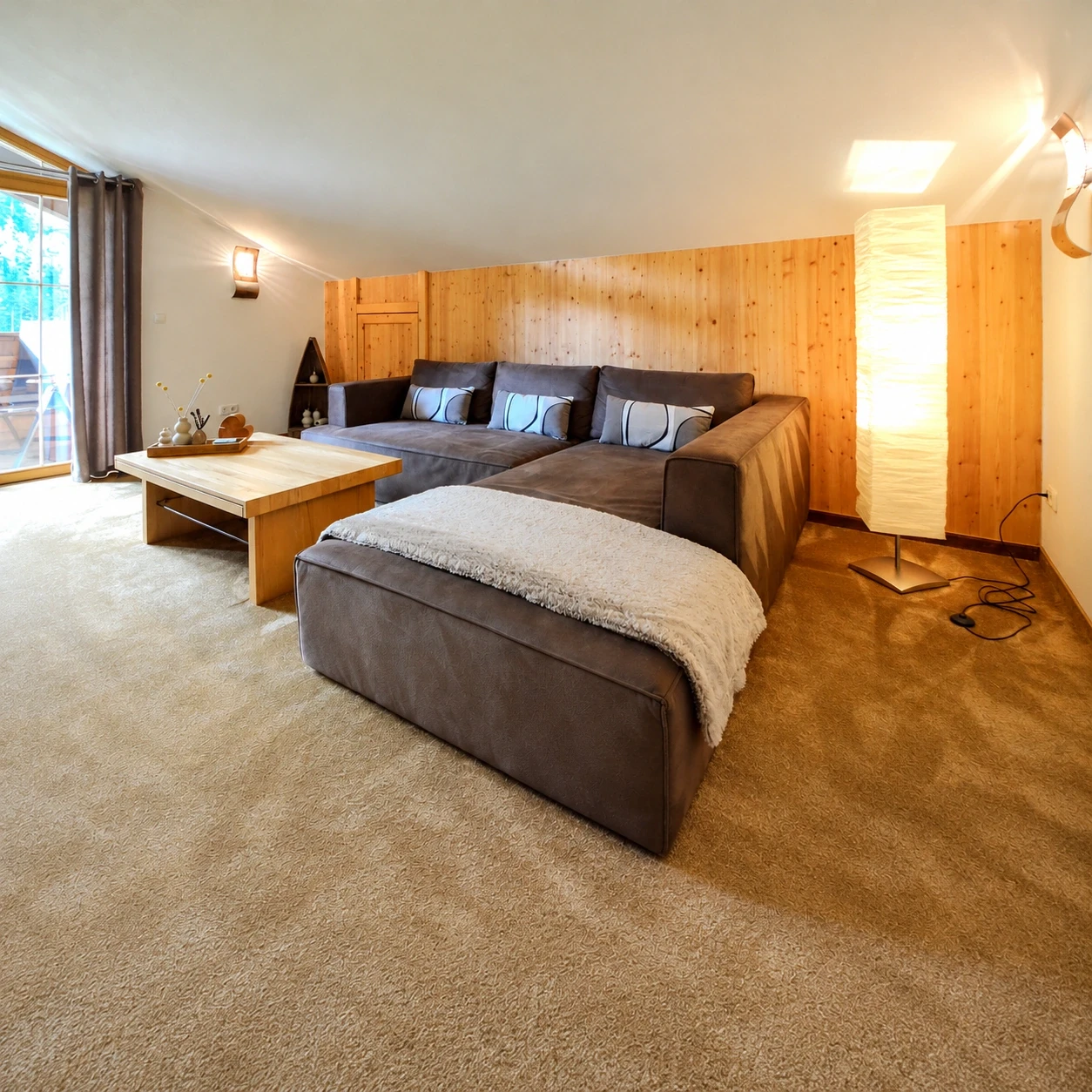 Wohnbereich der Ferienwohnung im Landhaus Rossberg