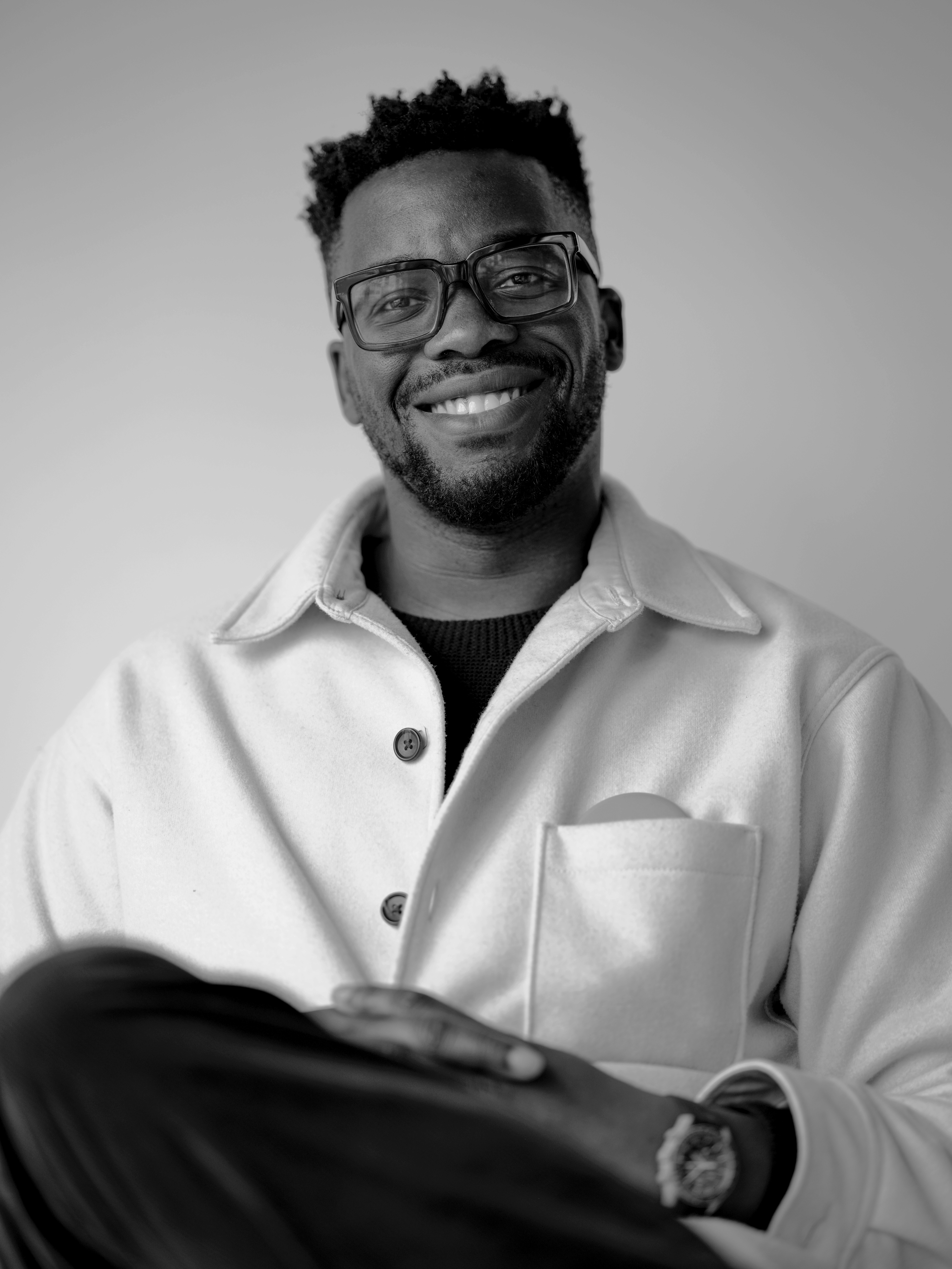Portrait noir et blanc de l'auteur Edem Allado