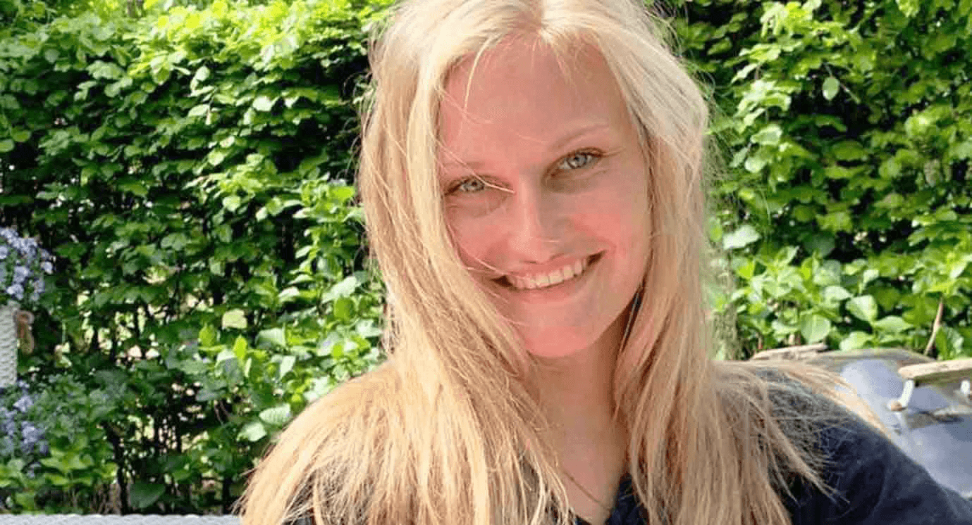 Babysitter Fleur from Leiden