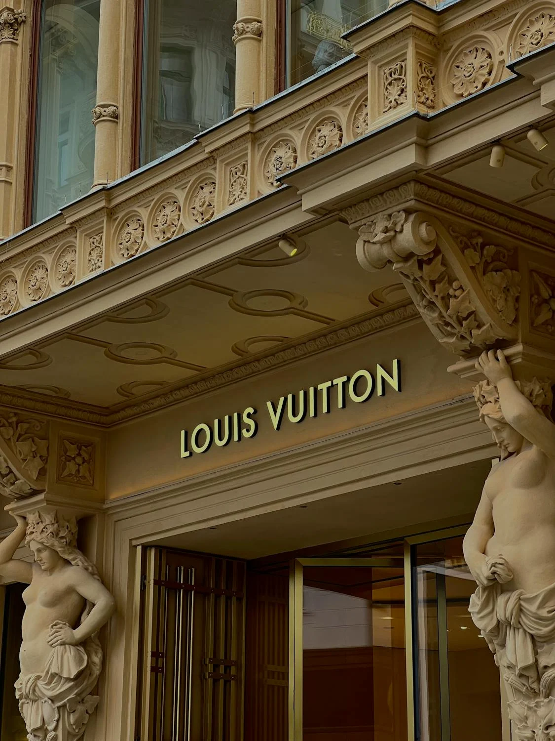 louis vuitton logo on a building