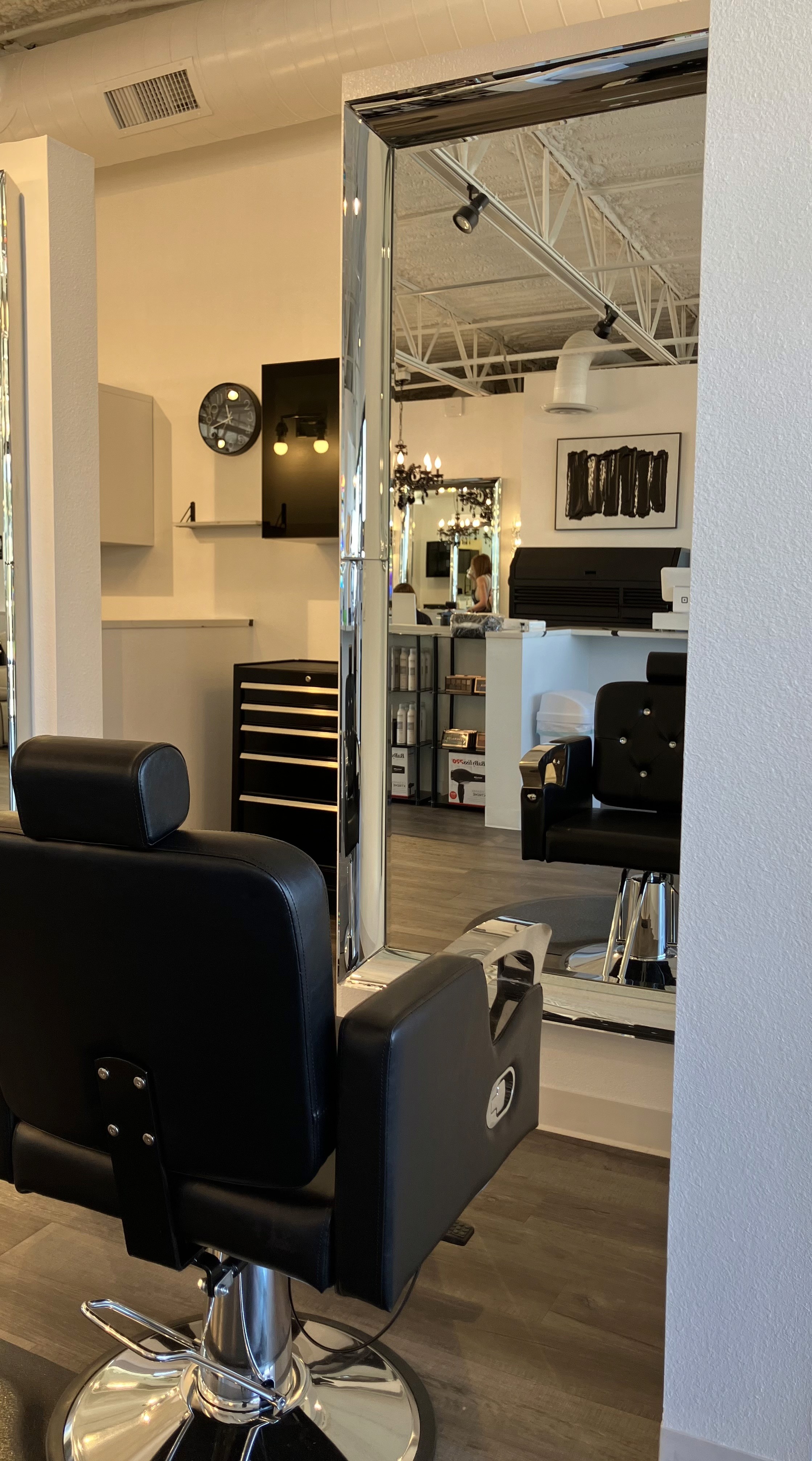Studio FX salon detail