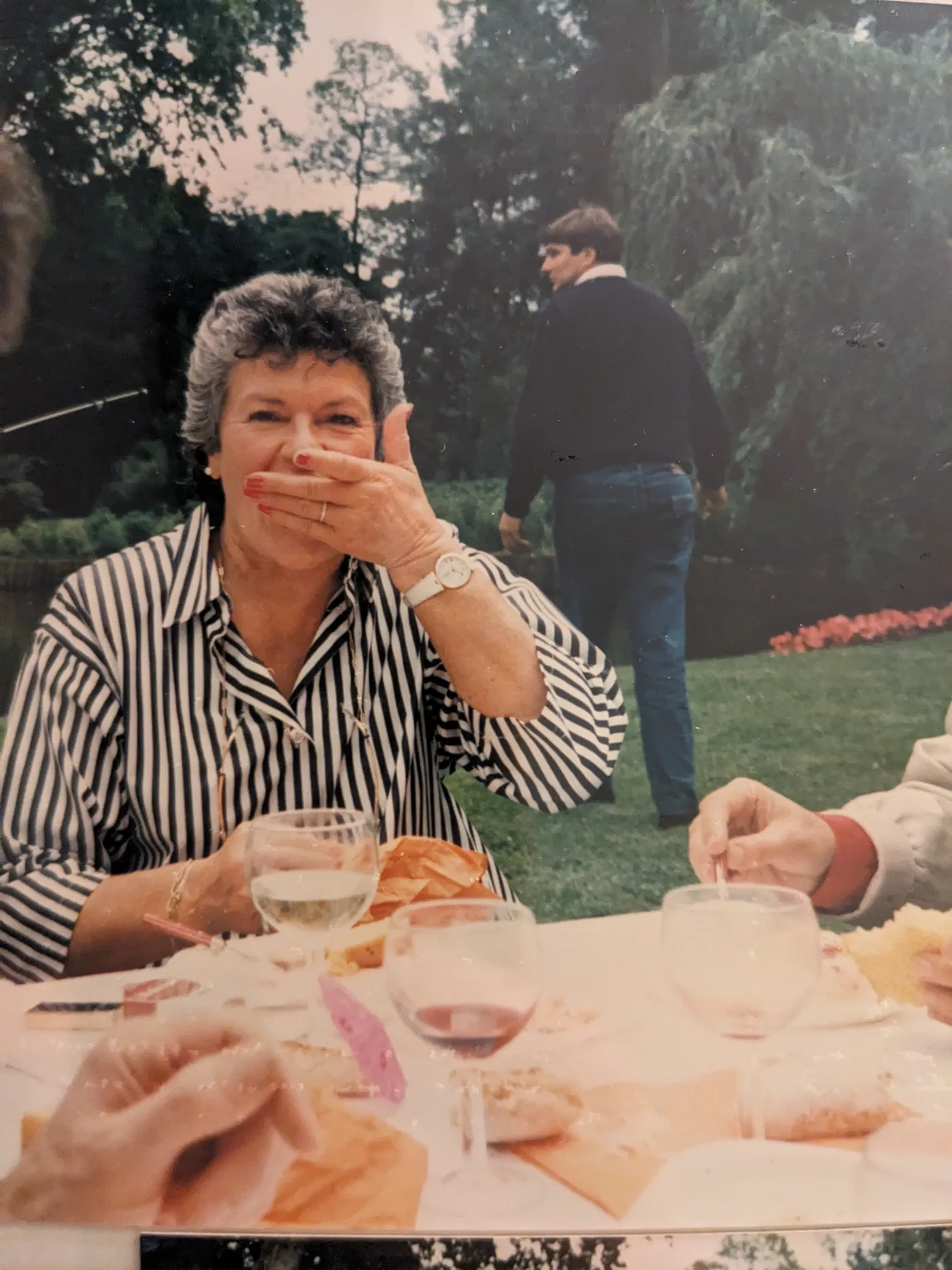 Portrait rieur de Nanou, photo d’archive familiale