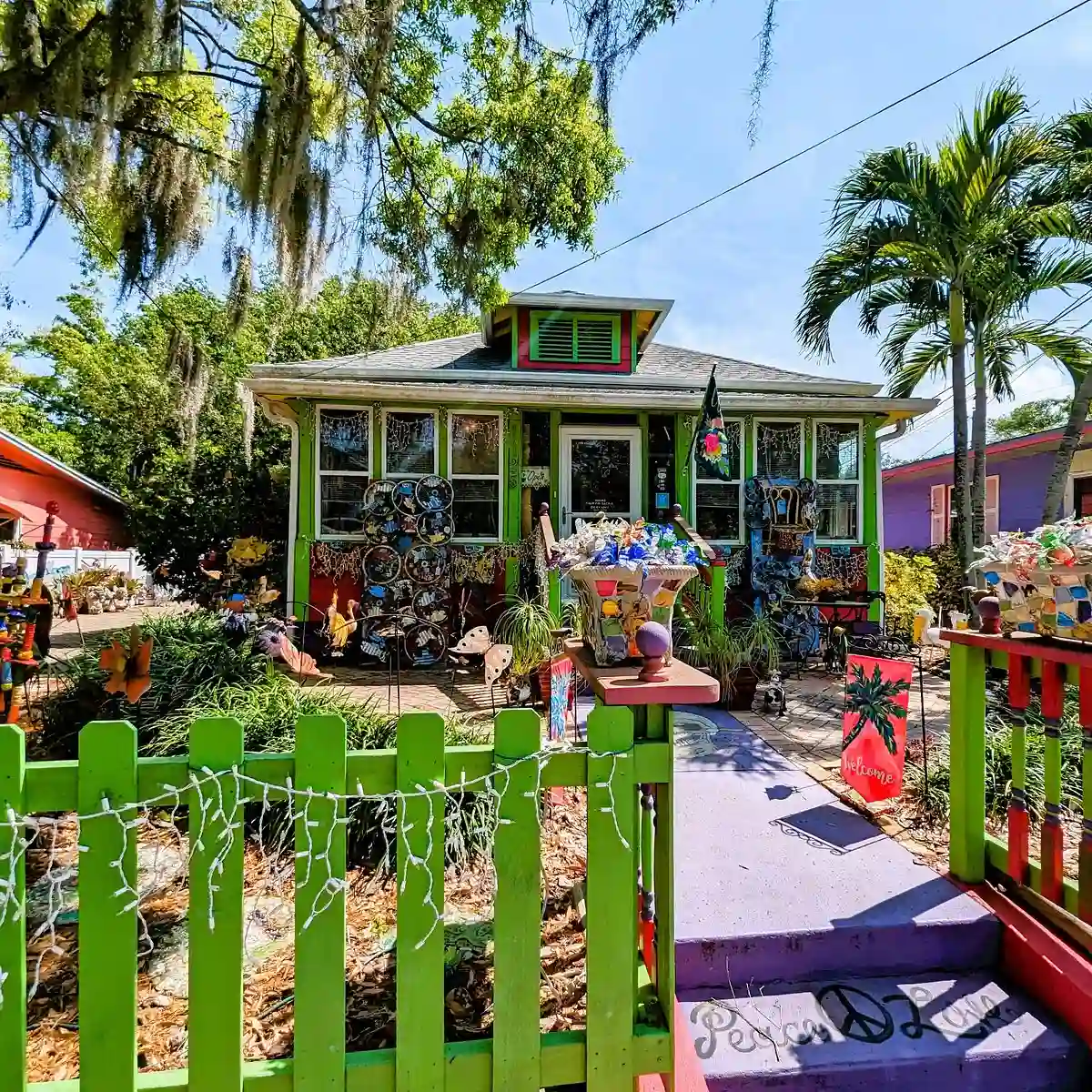 colorful house village of the arts, bradenton, fl
