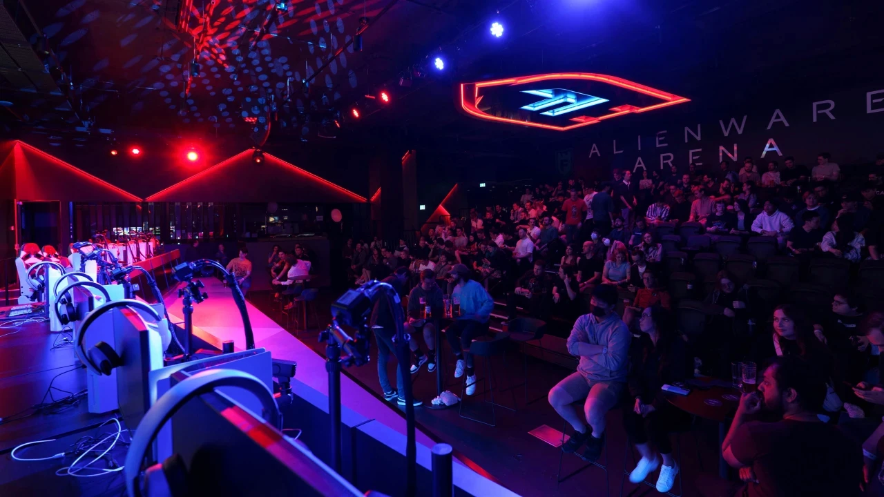 Wide shot of the Alienware Arena full of people