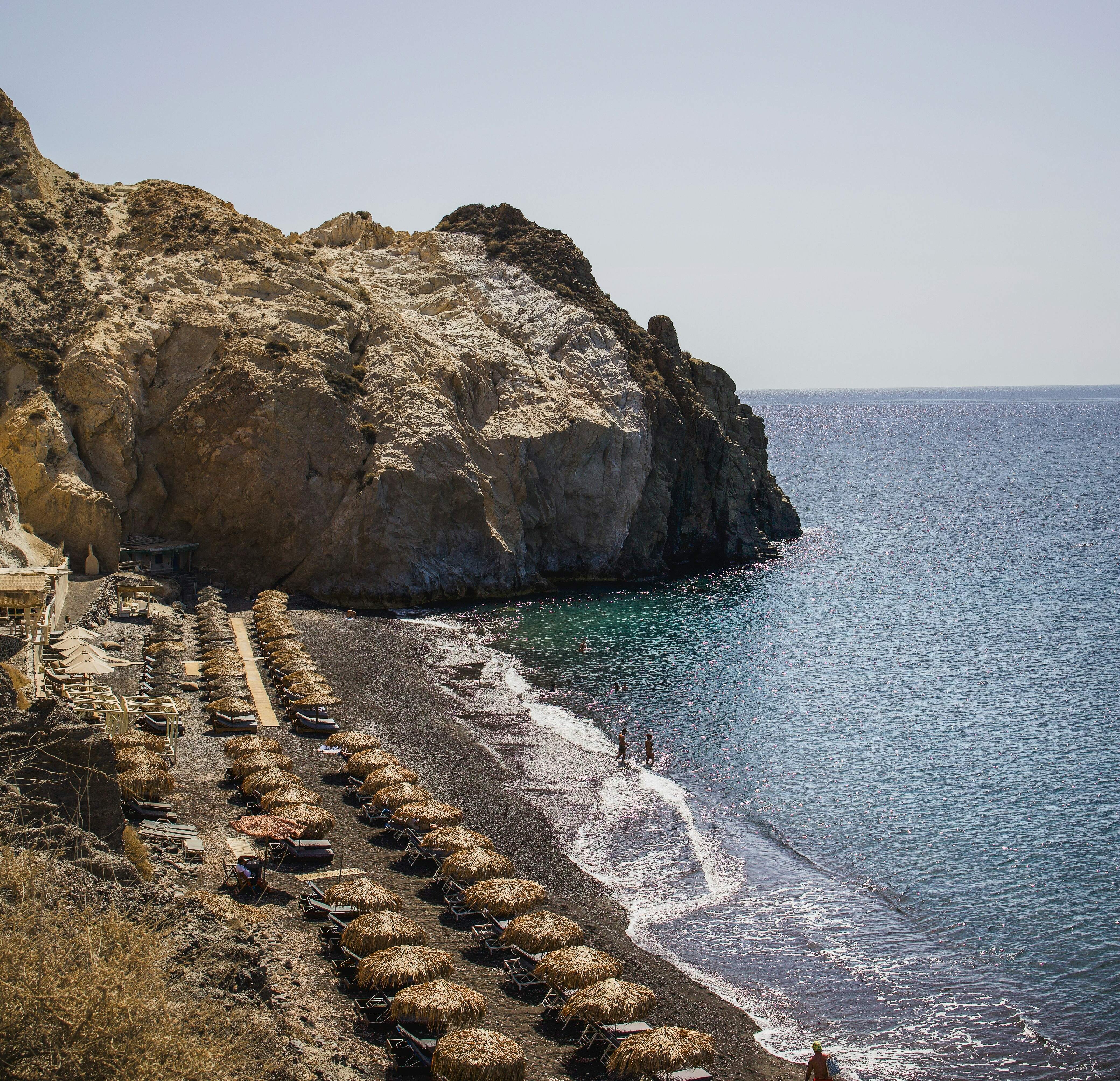 beach in santorini