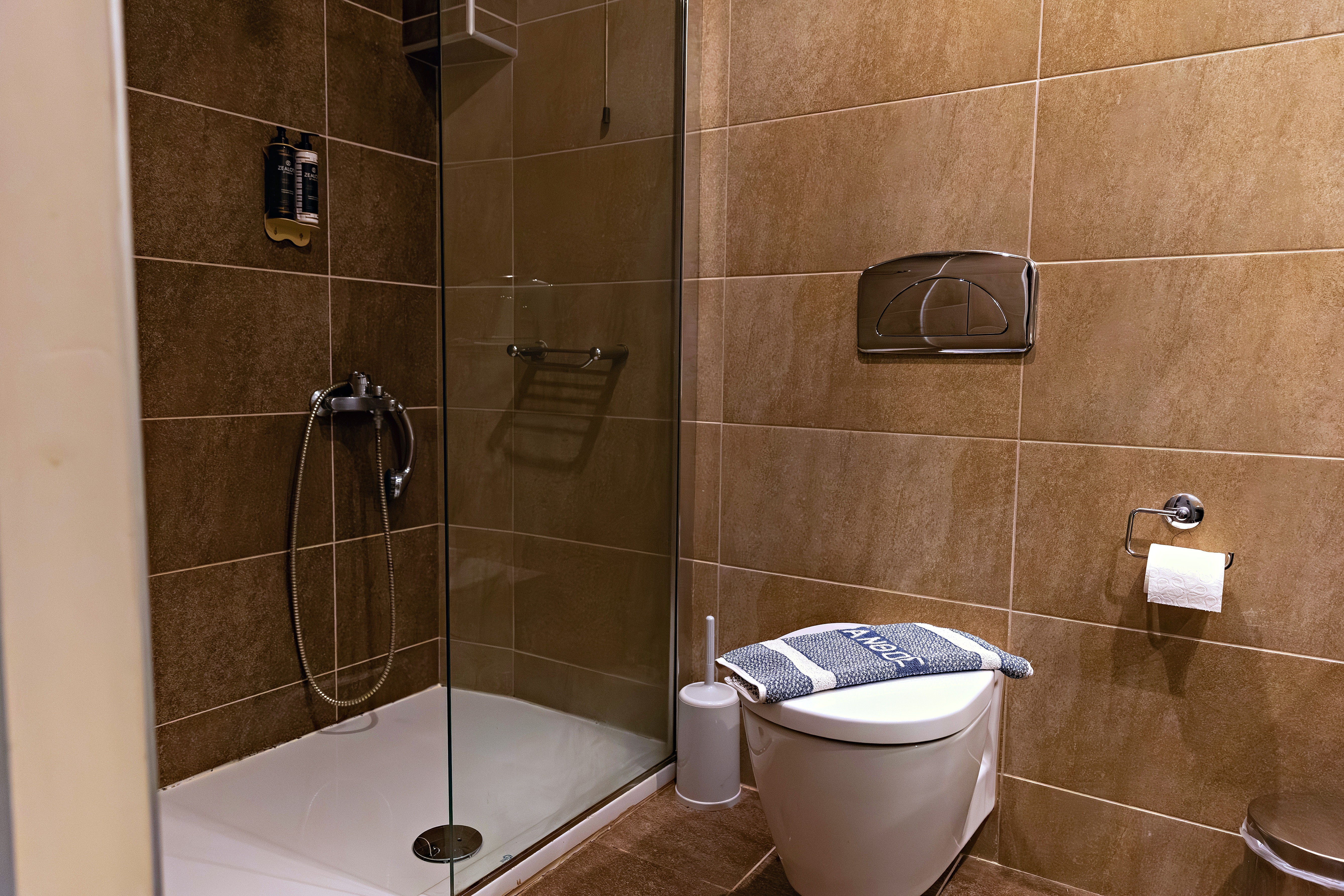 Room gallery image 11