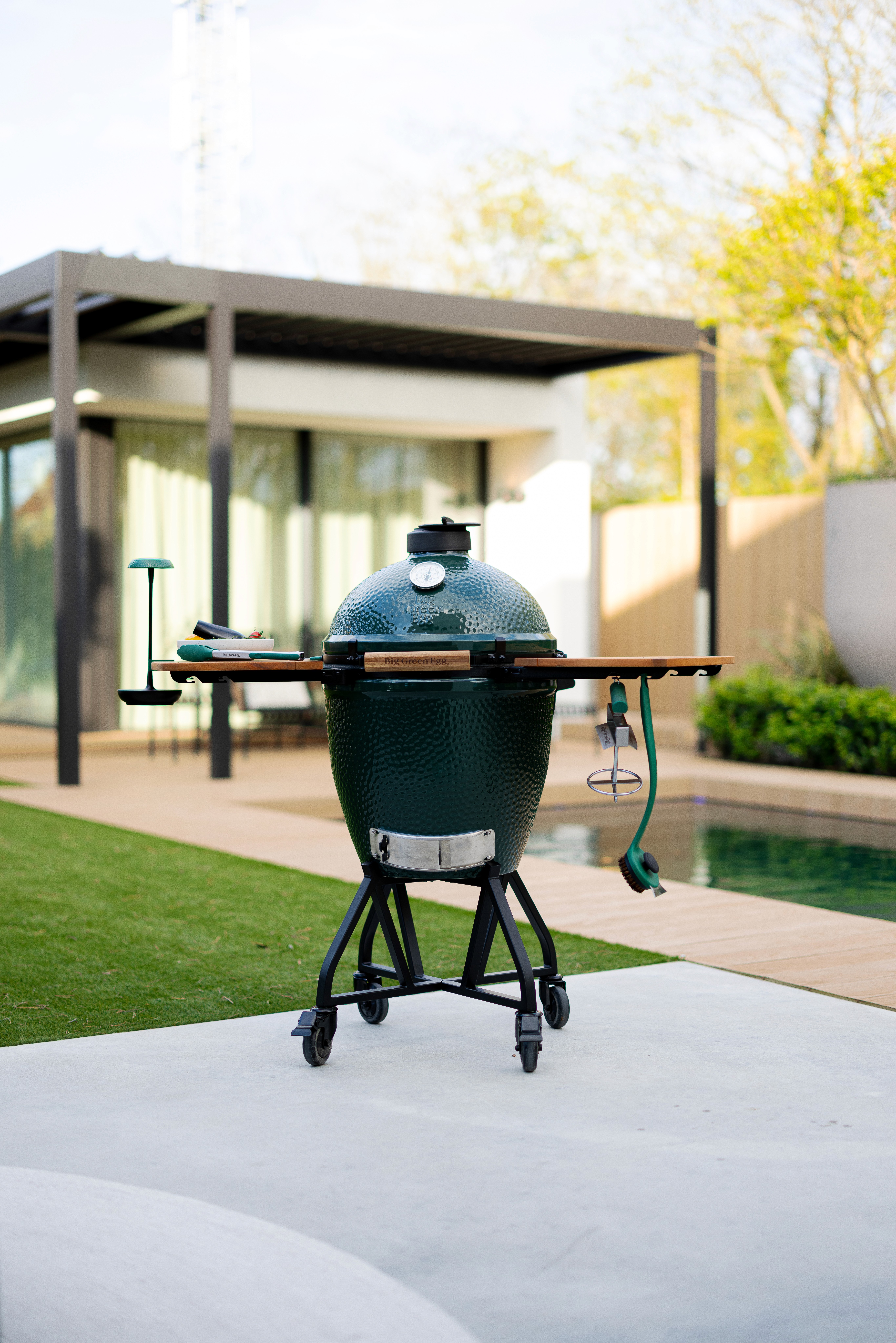 Here comes the alt text