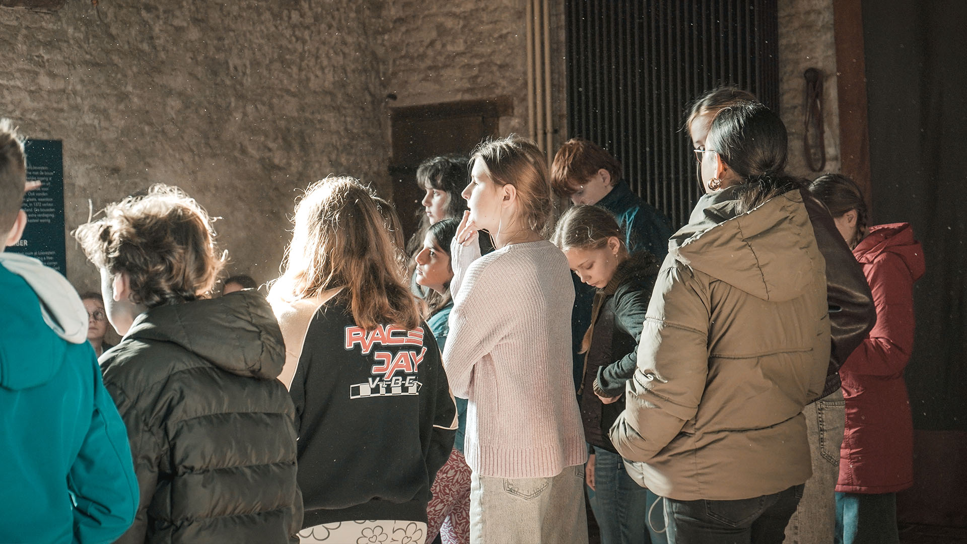 Met 42 kinderen naar Slot Loevestein