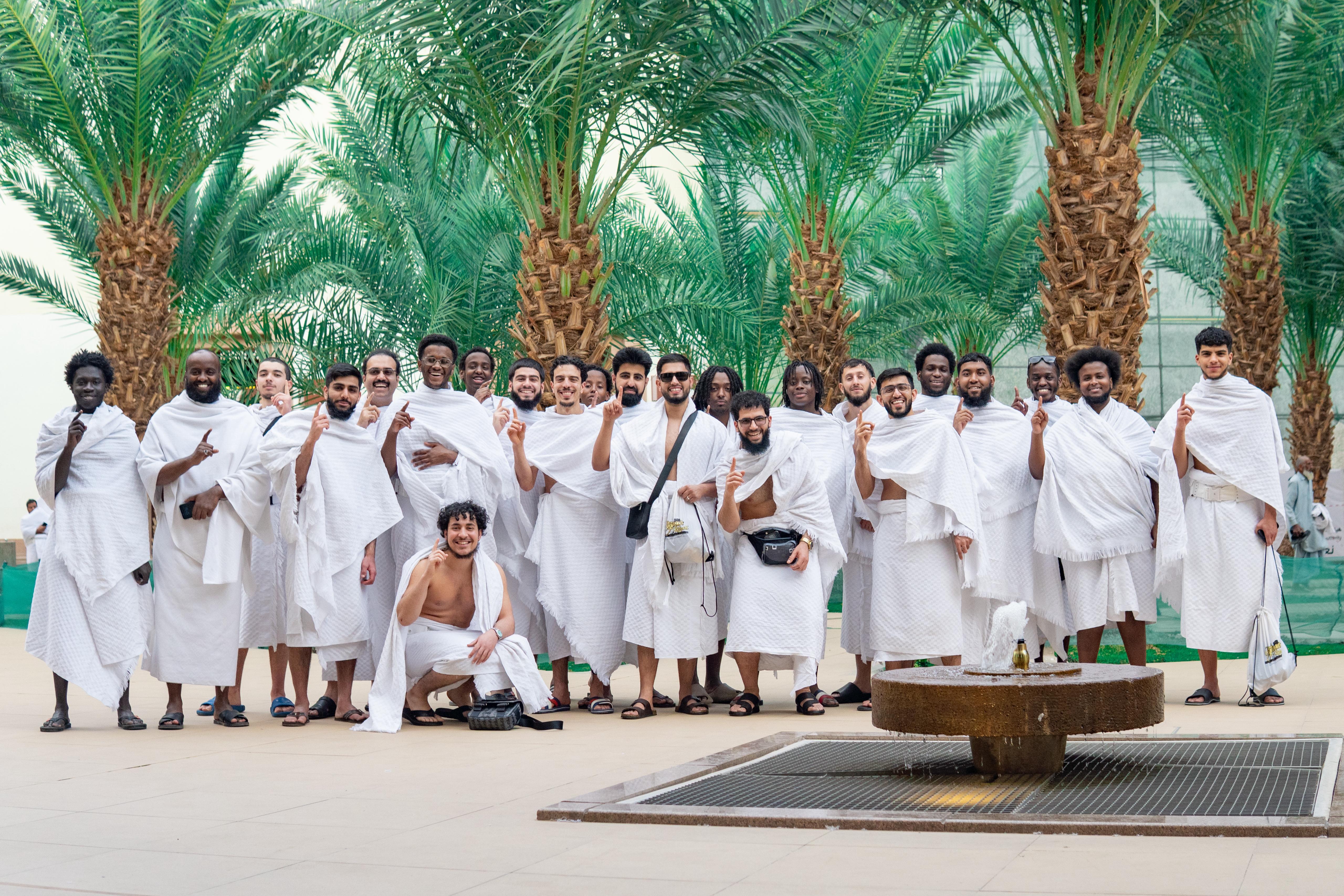 Dynamic picture of a cyclist riding downhill