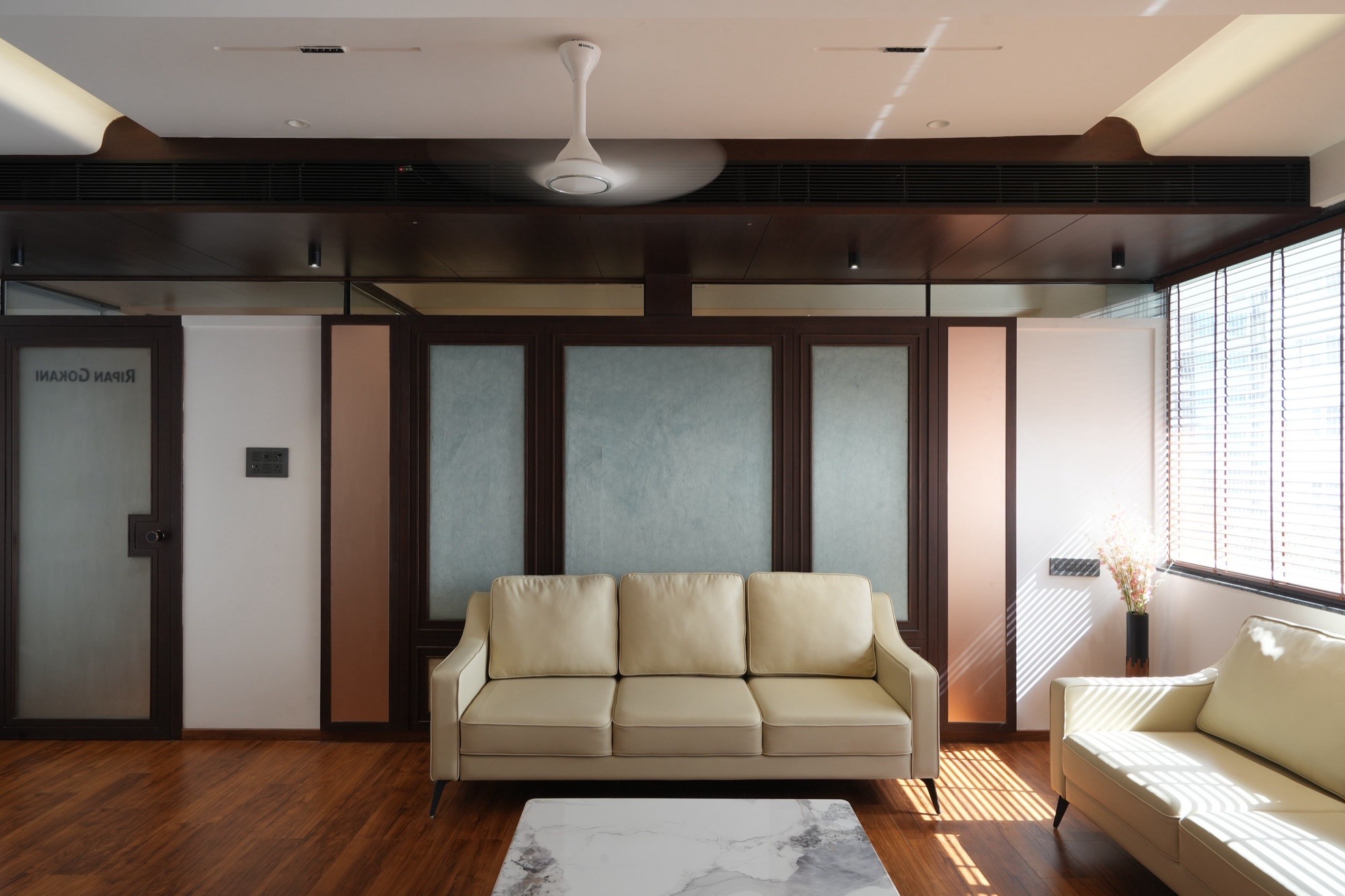 Law House G+4 Corporate Office: corporate office interior by The Auura, photo 2