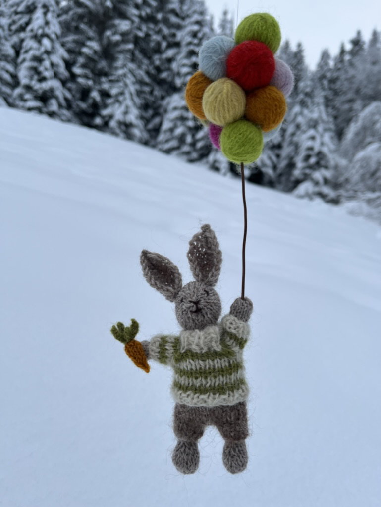Albert the Bunny knitting pattern, photo 2