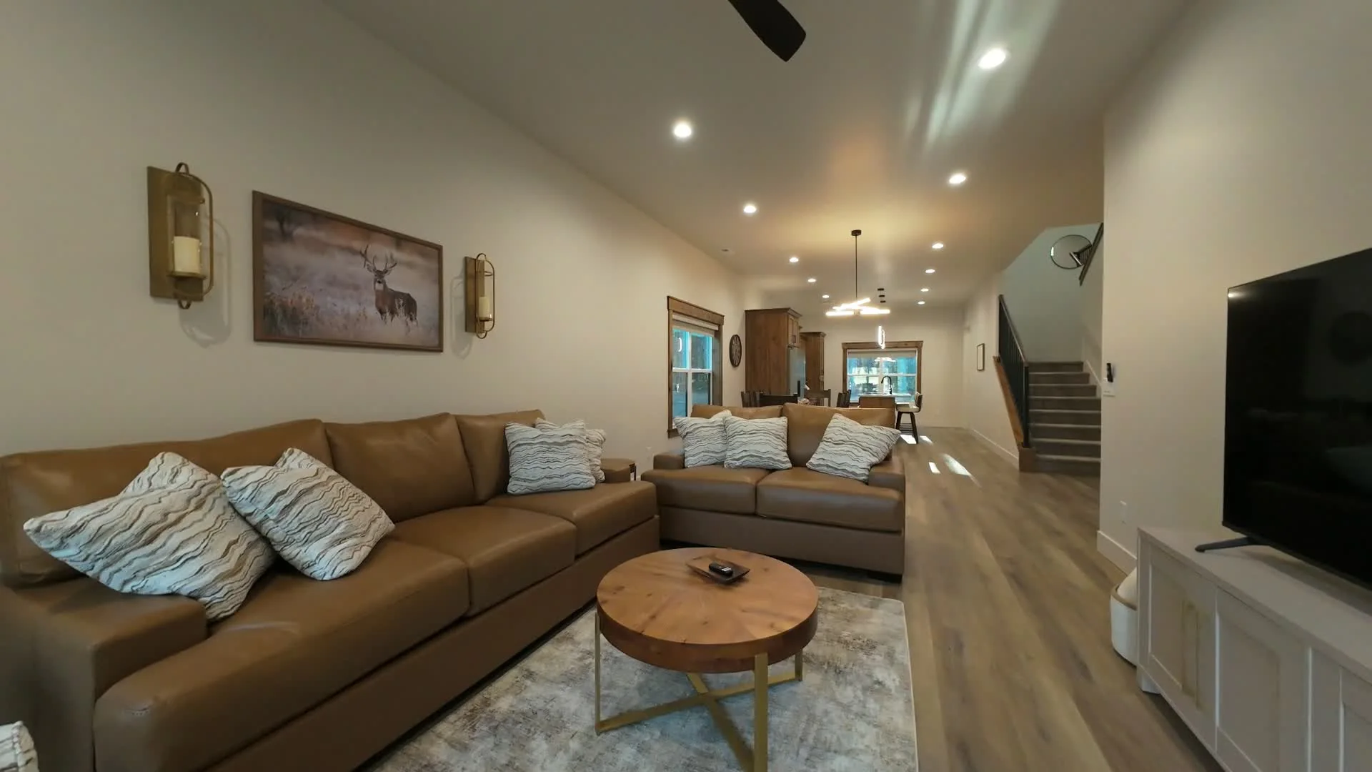 FPV tour of an Island Park home living room