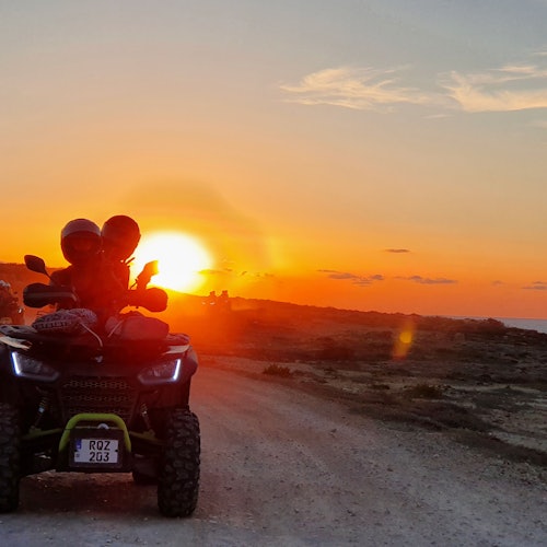 Йіпі тур на квадроциклах з заходом сонця