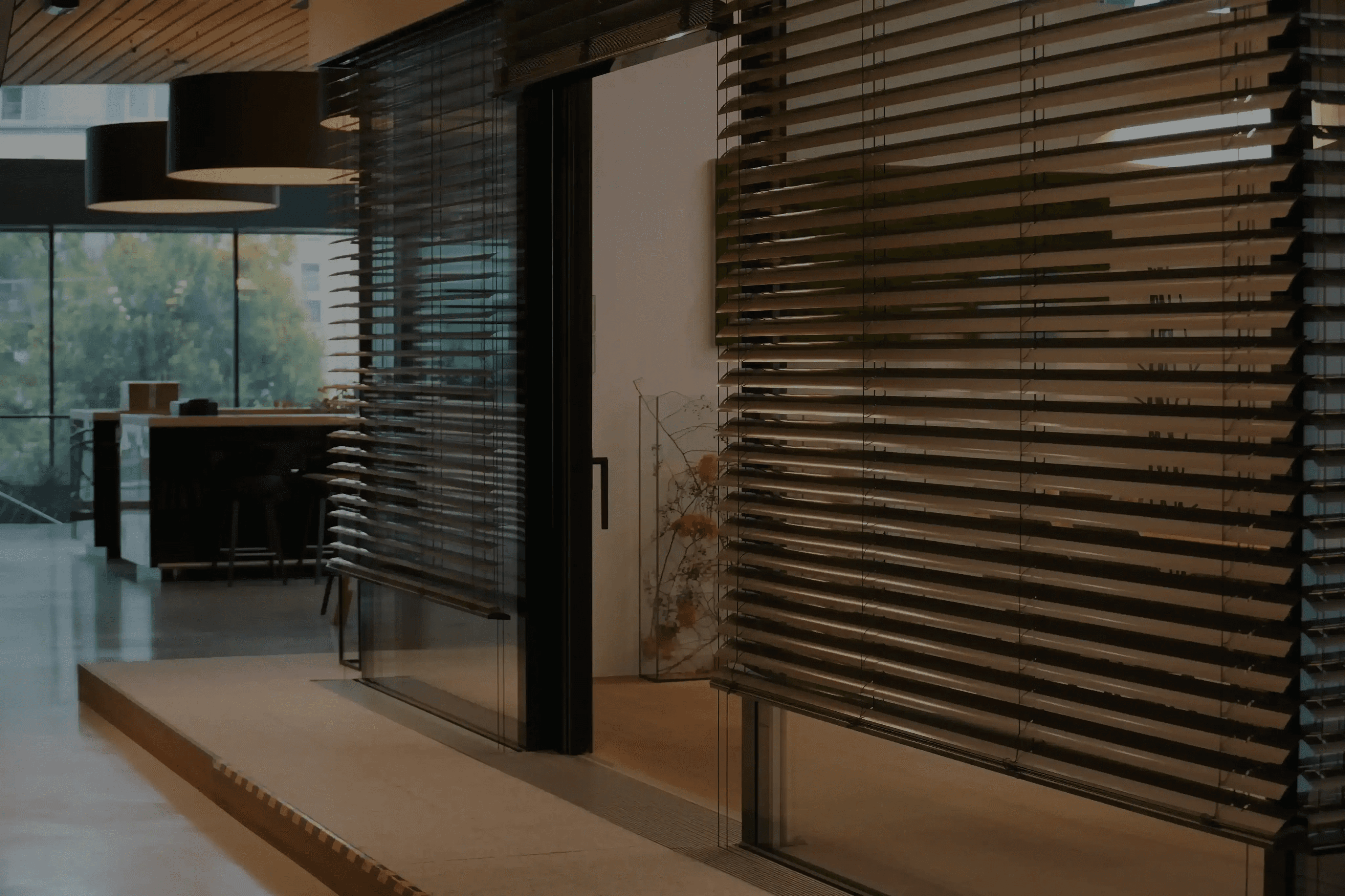 Sonnenschutz im Showroom