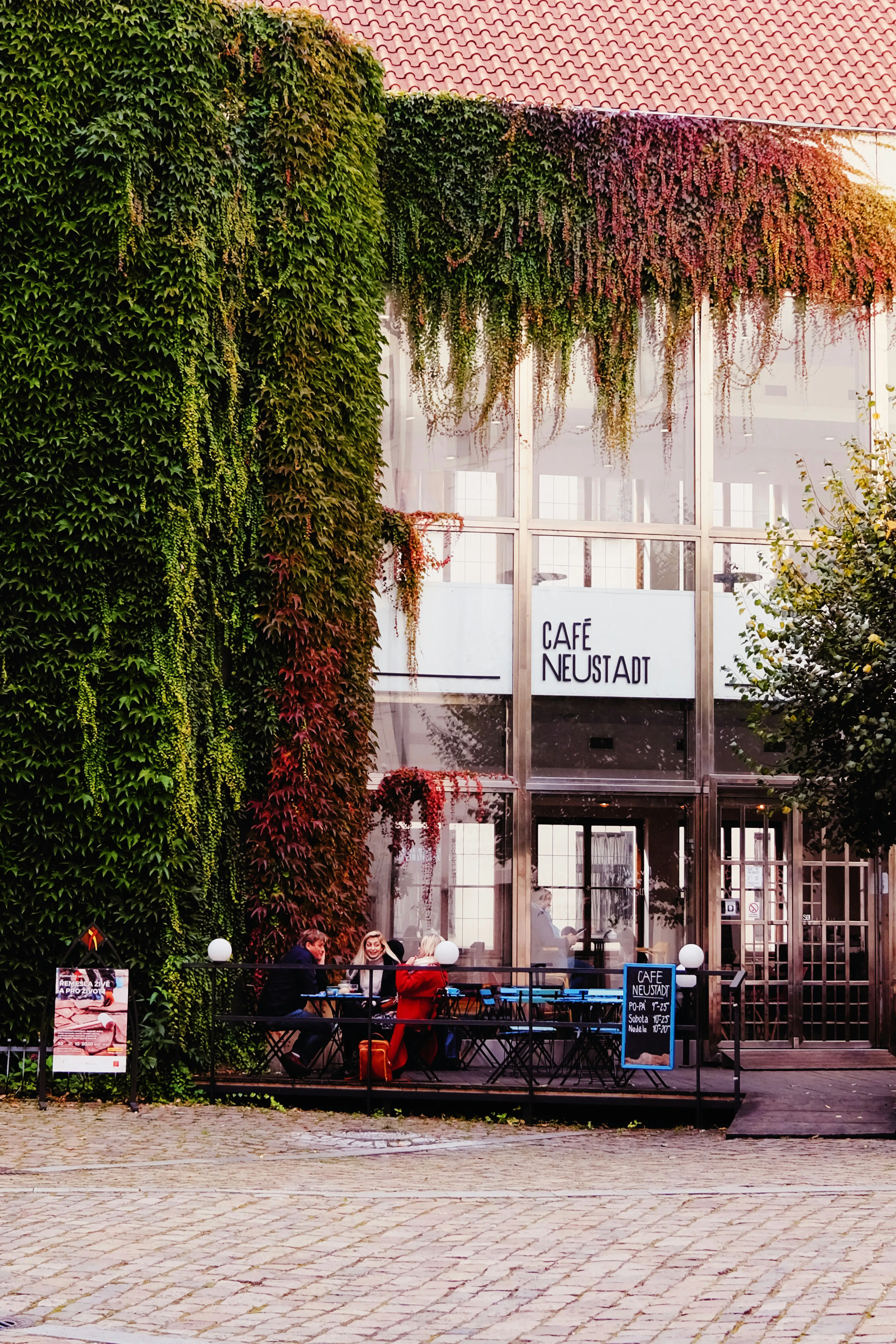 ethical storytelling in travel tourism