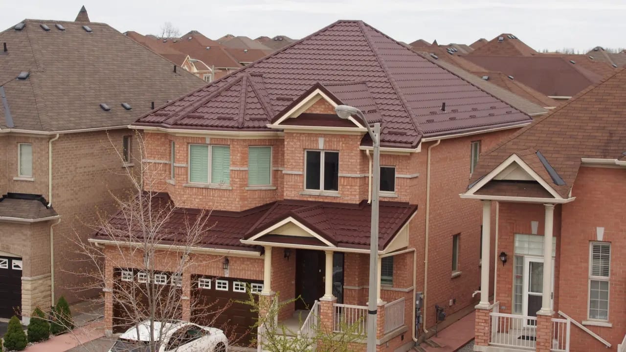 Residential metal roofing Repentigny - completed project