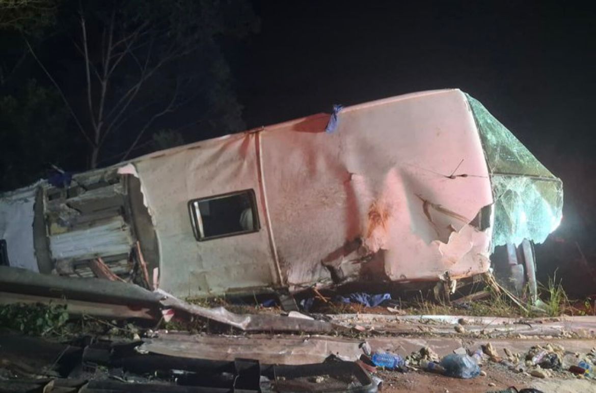 Photo:Eight killed in Limpopo crash involving Malawi-Johannesburg bus – South African Daily