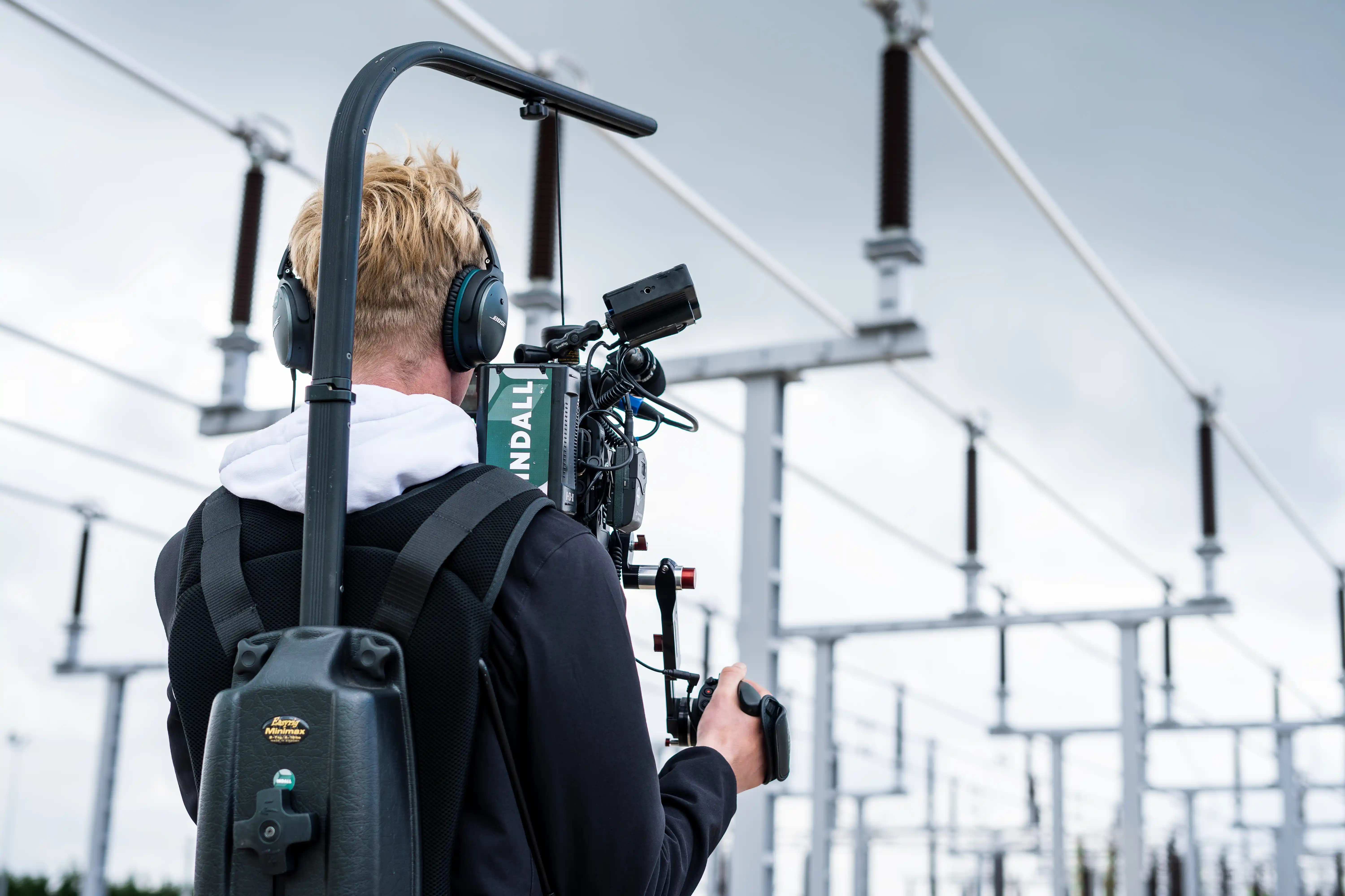 Voorbeeldrender van een hoogwaardig mediaproduct, gecreëerd door Indall met gedetailleerde visuele effecten en professionele afwerking.