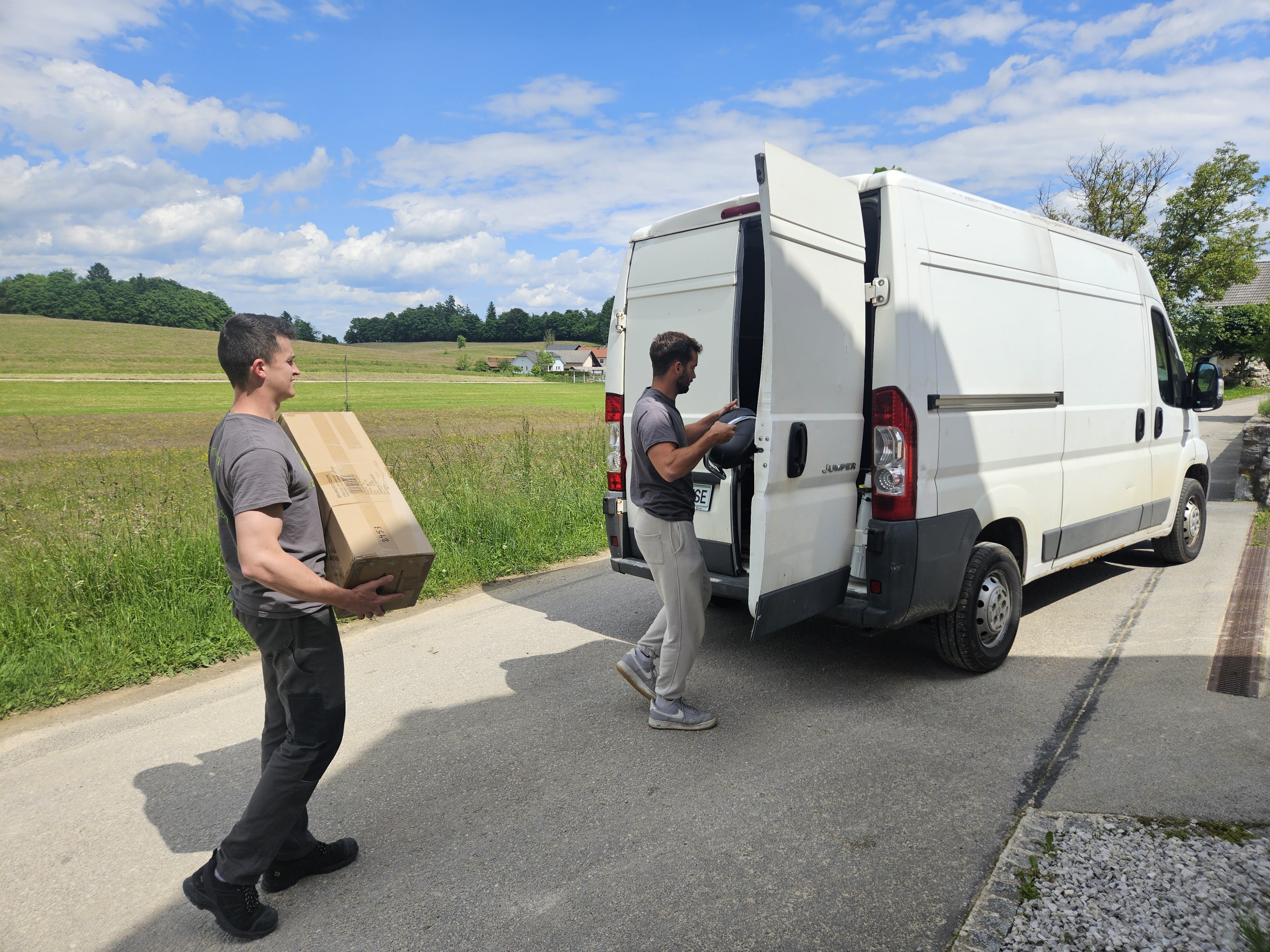 Hiter in ugoden selitveni servis- Selitve Ekspres