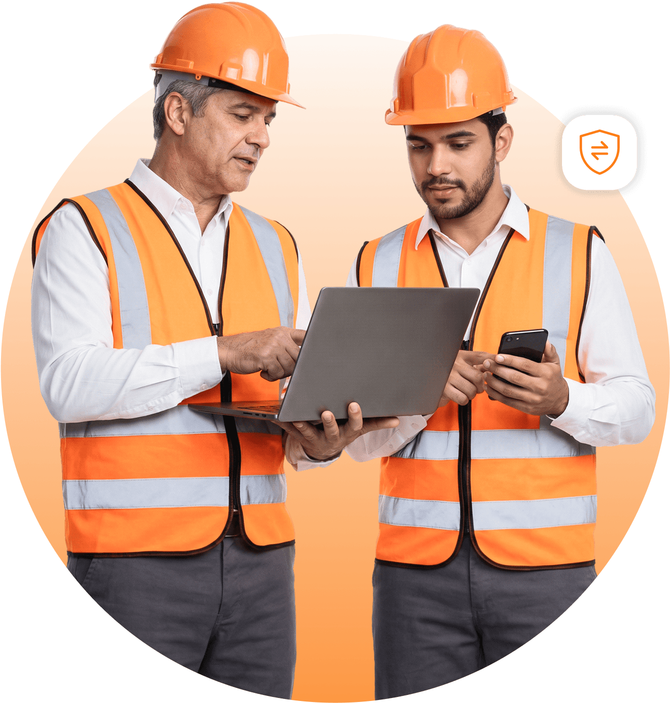 Plataforma GAP Sistemas exibida em desktop, tablet e celular, com duas pessoas usando capacetes, ilustrando a gestão SSMA digital e a segurança do trabalho.