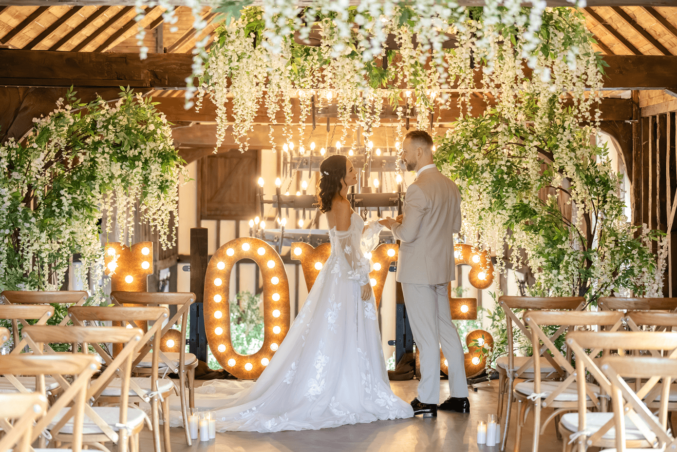 Upstairs wedding ceremonie