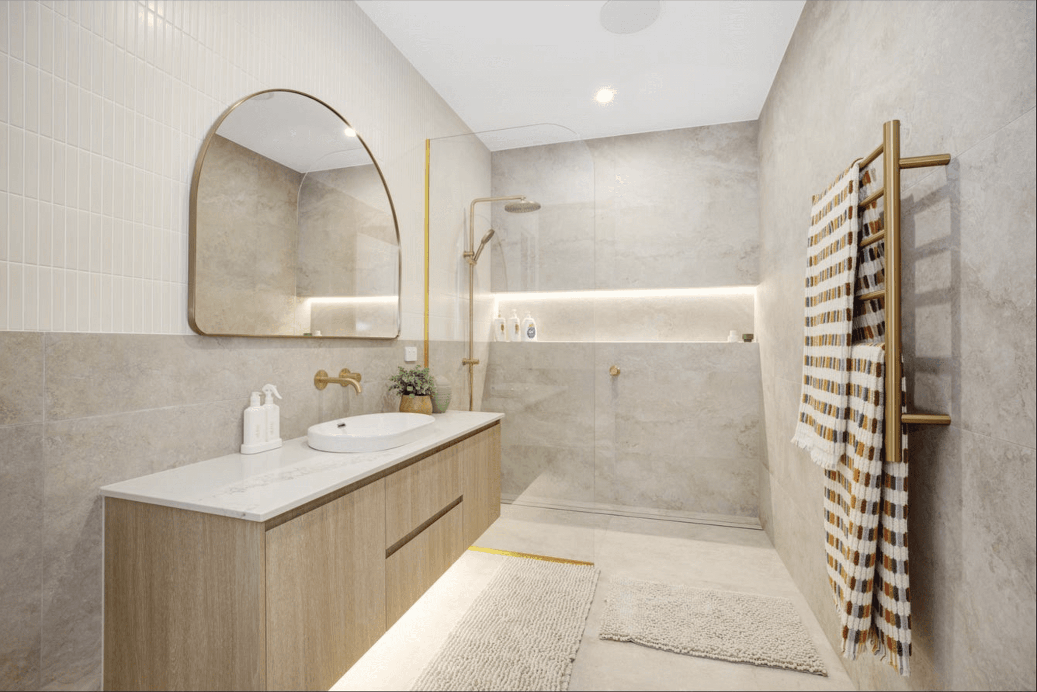 Vanity Unit in Barthroom