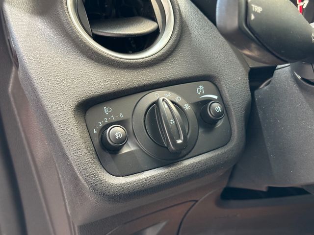 FORD Fiesta 2016 RED Gebrauchtwagen - Galeriebild 11