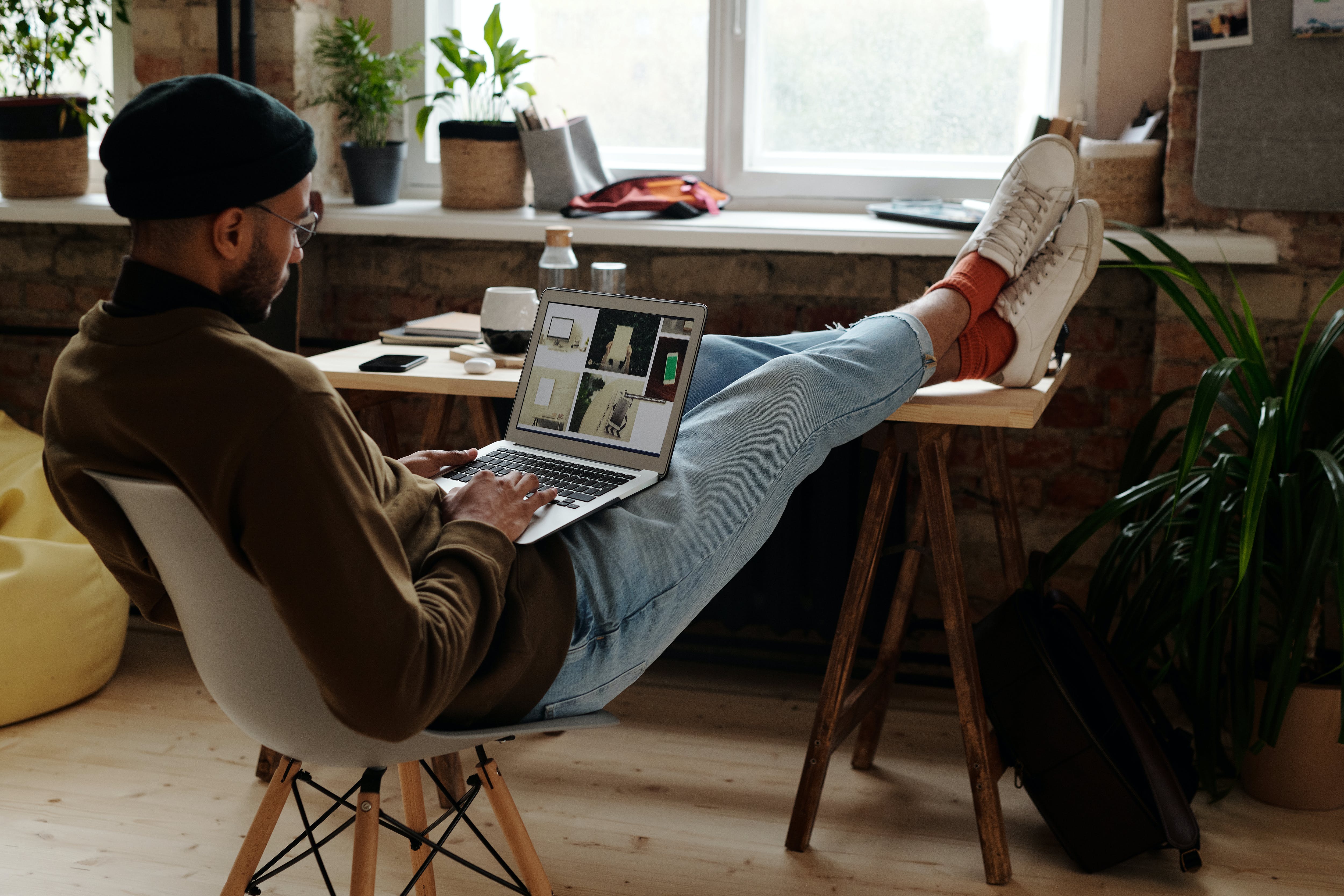 How Coworking Space Works: A Personal Take on the Modern Work Revolution