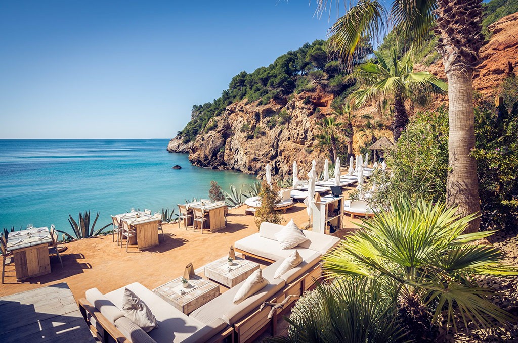 Restaurant Amante in Ibiza close to Luxury Villa Can Nemo