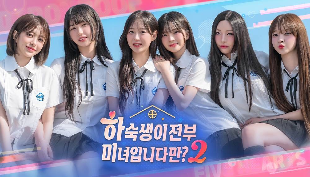 출연 배우들과 함께 차이나조이2026에 참가하는 스토리타코