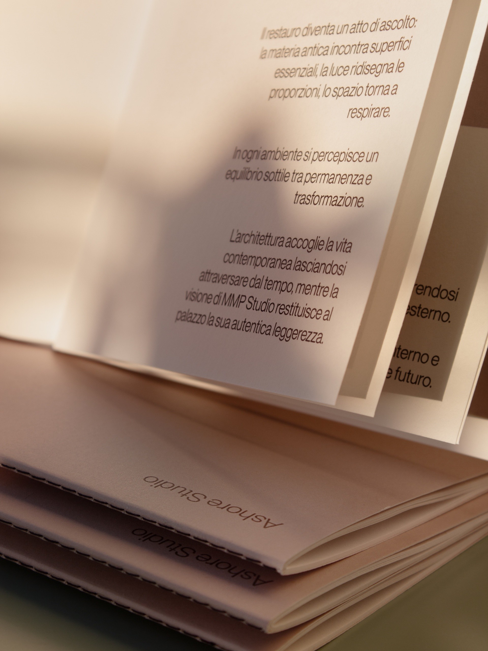 Grafica catalogo Trame di Luce -Ashore Studio agenzia di comunicazione