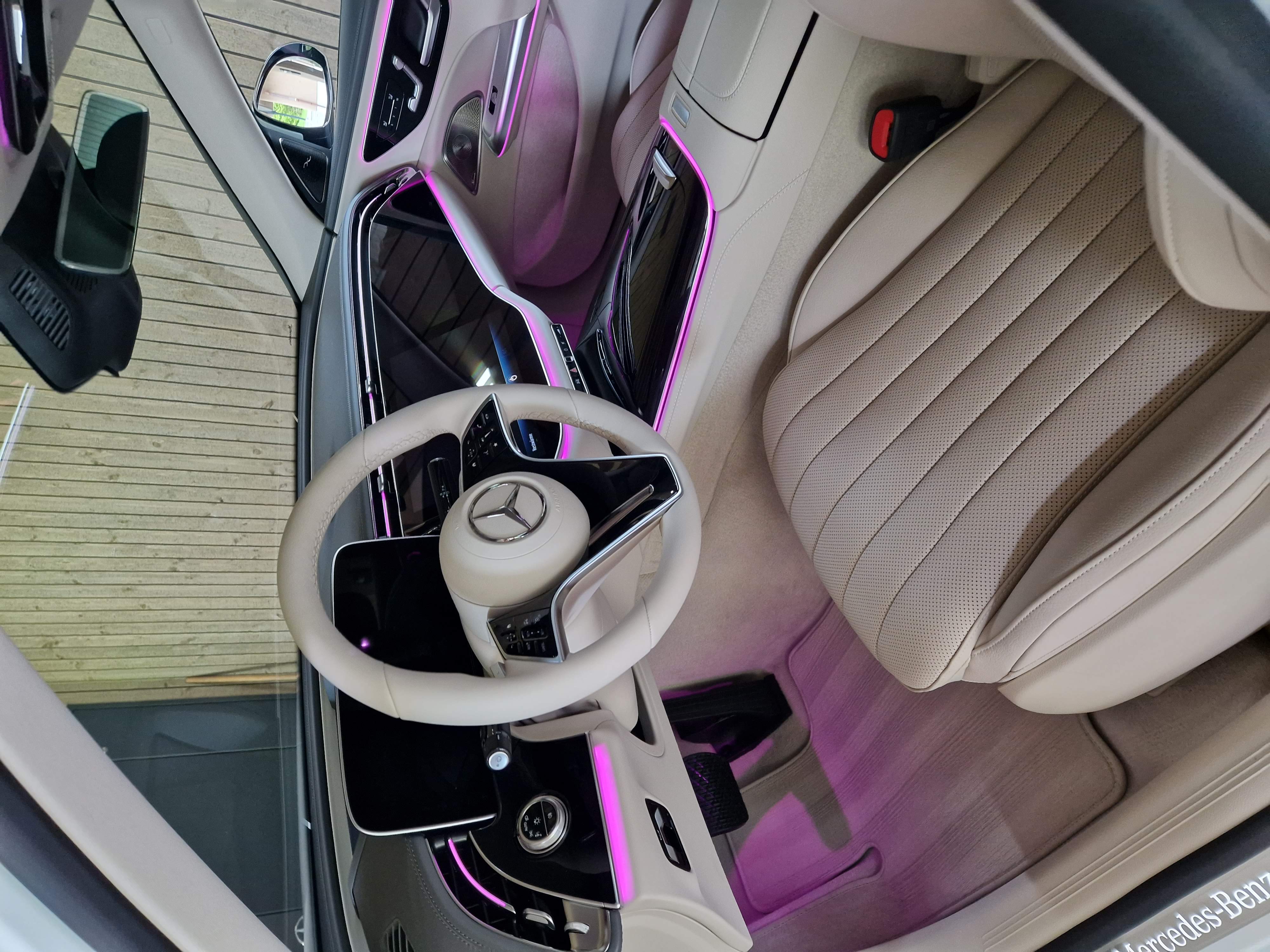 Komplette Geruchsentfernung-Leistung für ein makelloses und wohlduftendes Fahrerlebnis