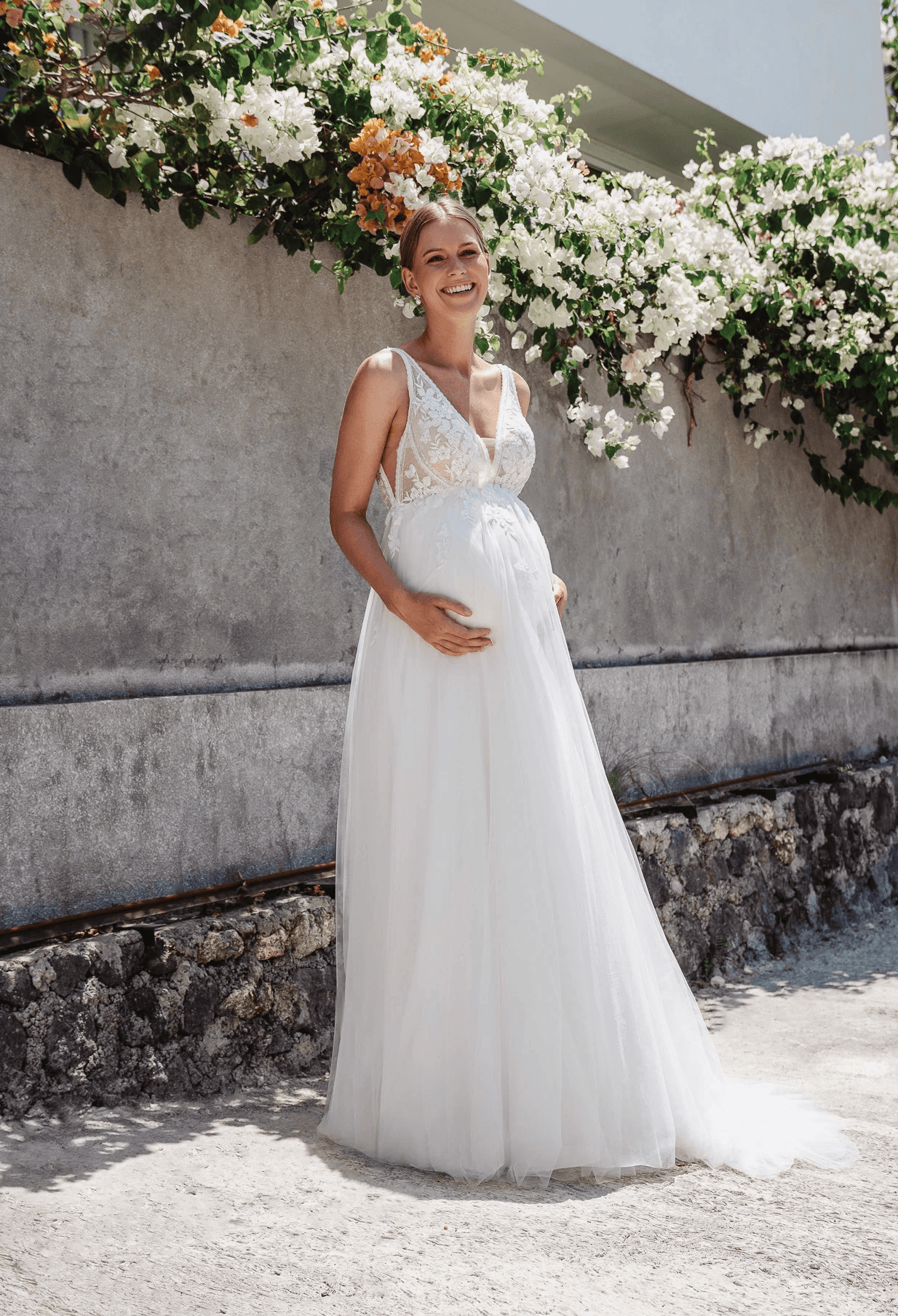Umstandsbrautkleid für die Hochzeit
