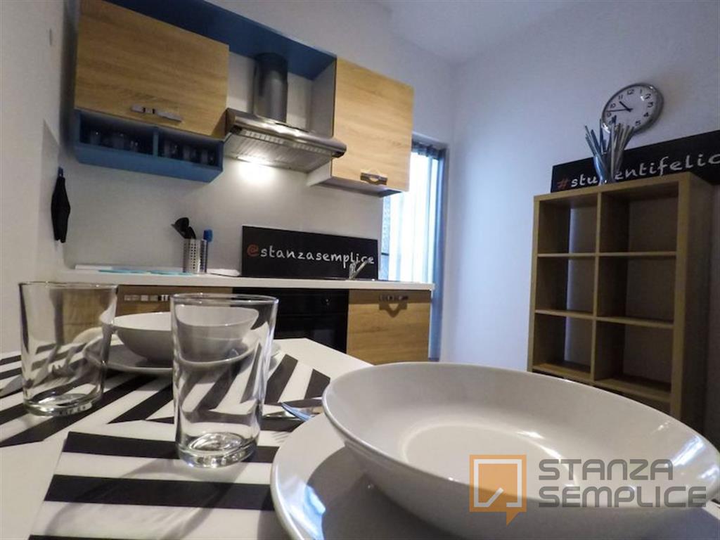 14 sqm room in Via Mantova, Brescia