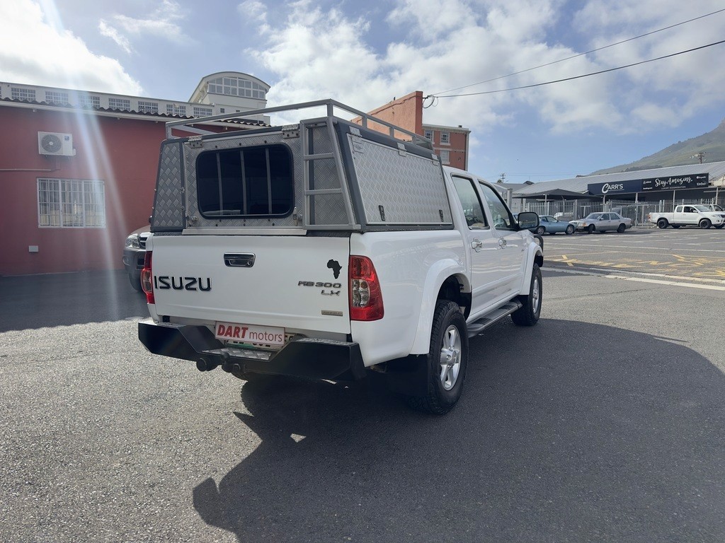 man in white crew neck shirt wearing black framed eyeglasses
