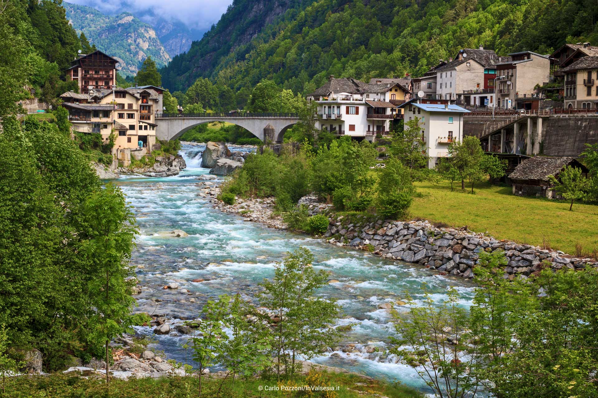 Plan a perfect fishing excursion with fly fishing on the Sesia River, close to Milan in northern Italy. Enjoy catching massive brown trouts, marble trout, and grayling in beautiful waters. Learn from expert guides skilled in advanced fishing techniques.