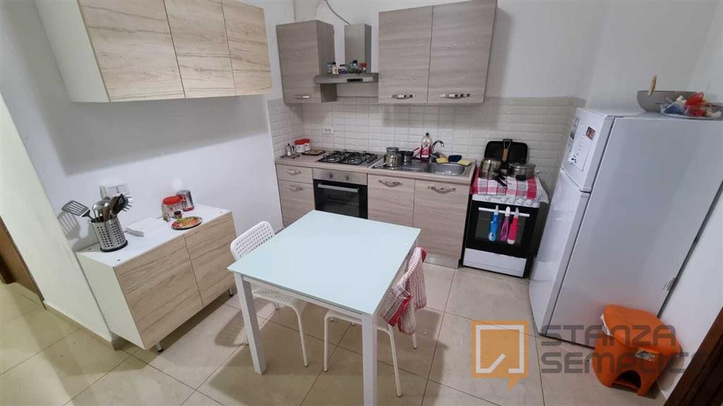 Stanza singola di 14 mq in Via Pietro Trinchera n., Napoli – 530€ tutto incluso, cauzione zero