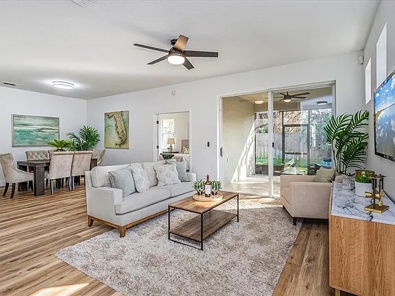Hawthorn house living room