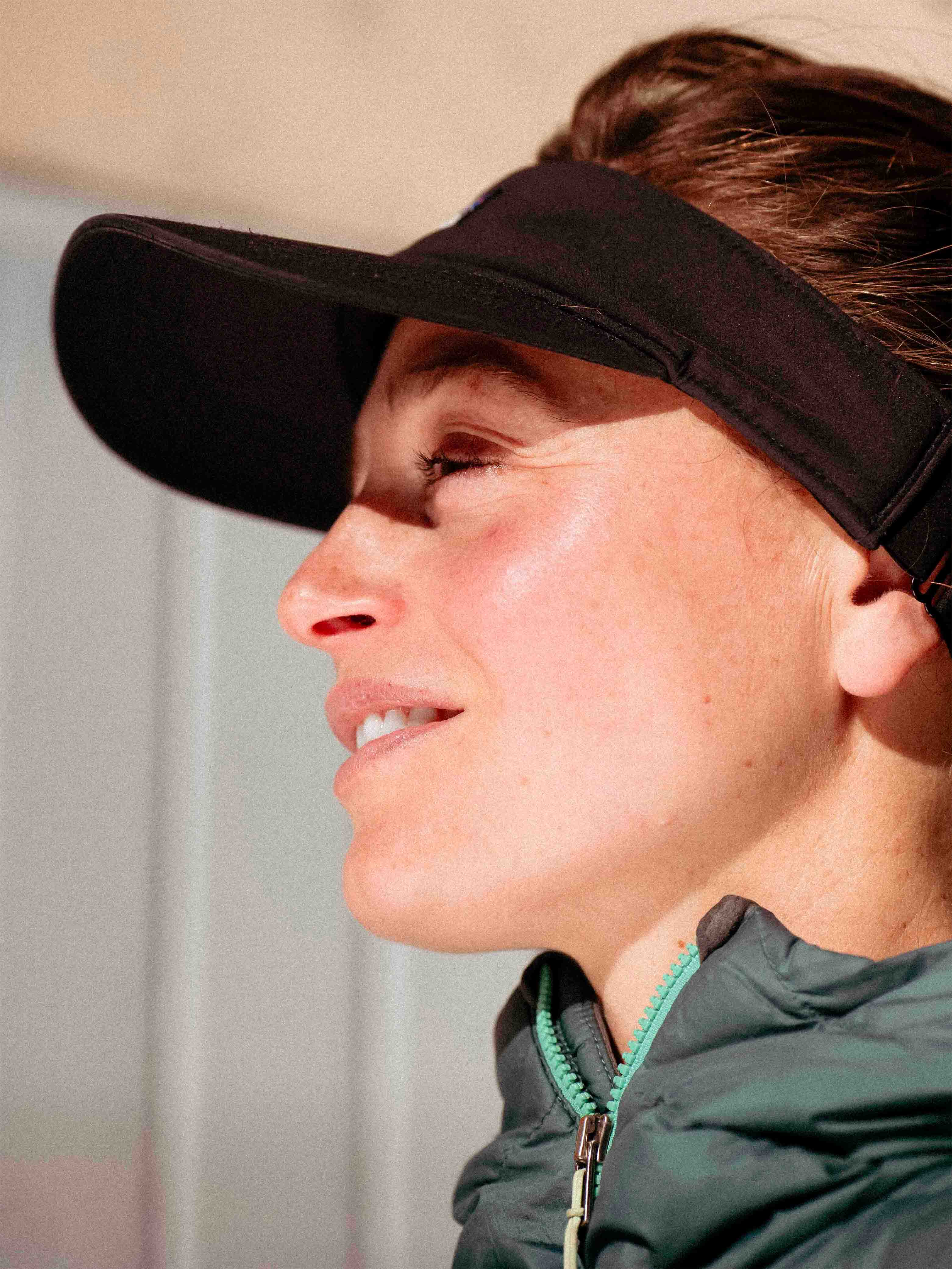 photographie lifestyle d’un visage féminin en gros plan pour la marque de soins Organe Sociale