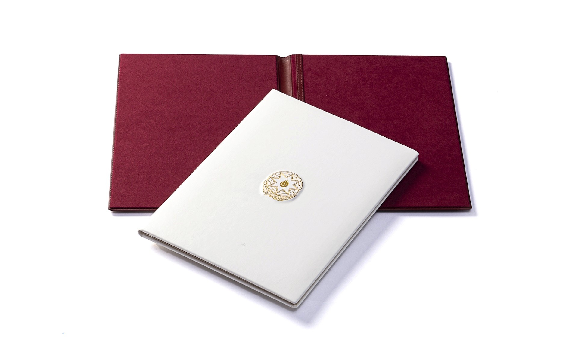 Premium leather presentation folder with suede interior