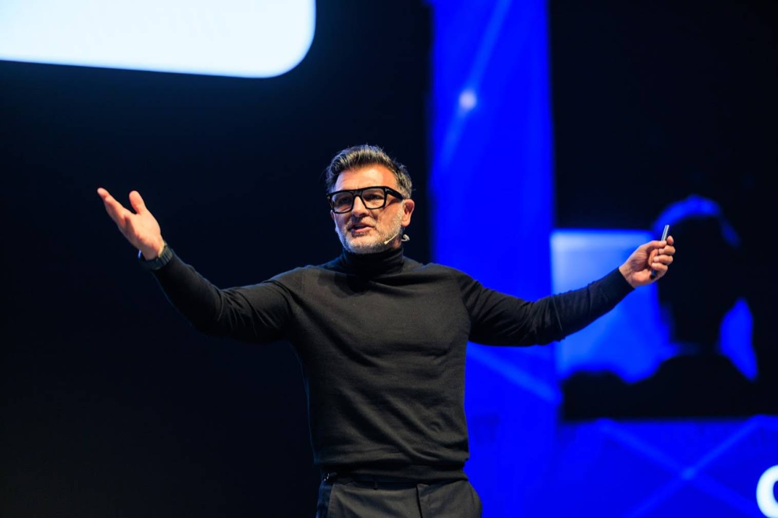 Why Are So Many Leaders Struggling to Adapt to AI?