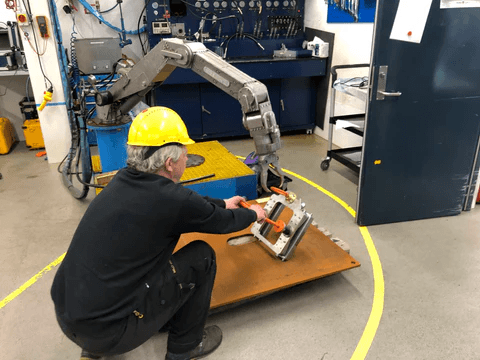 Testing the Moby ROV magnet