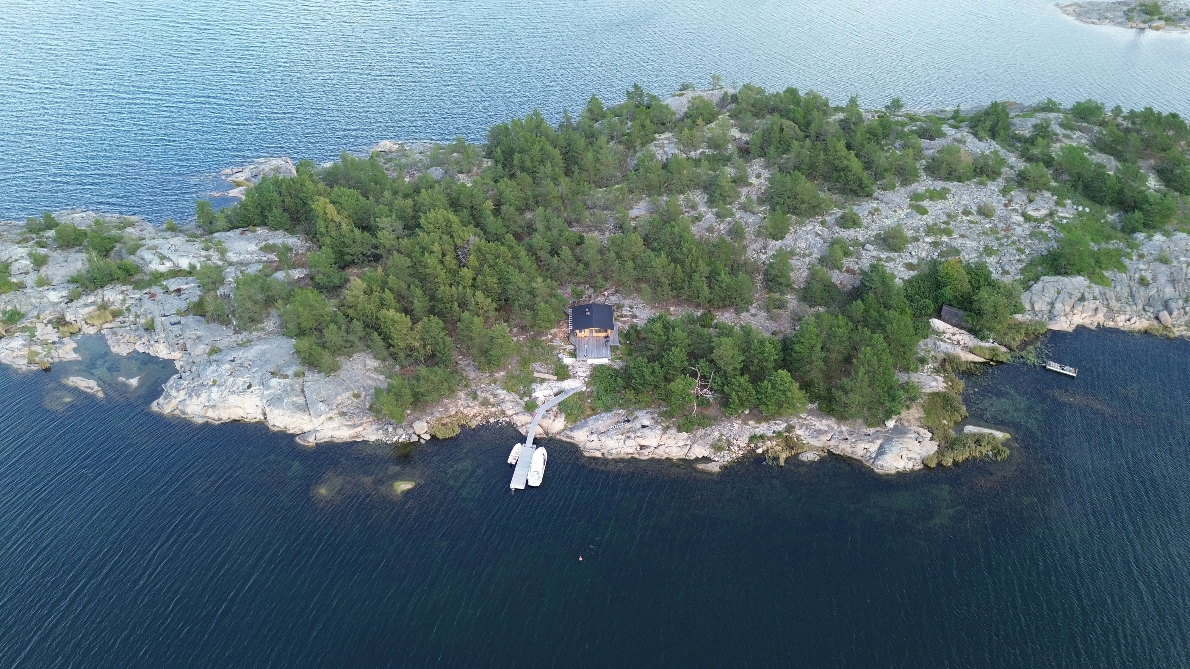 Hogobb island aerial view