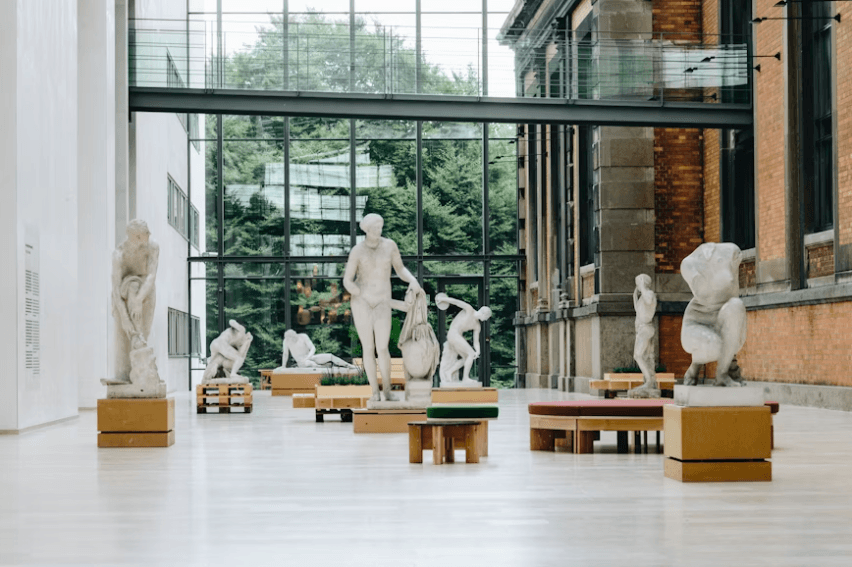 The challenges in museums' online collections and how modern technology is changing it for better. Photo credits Unsplash.
